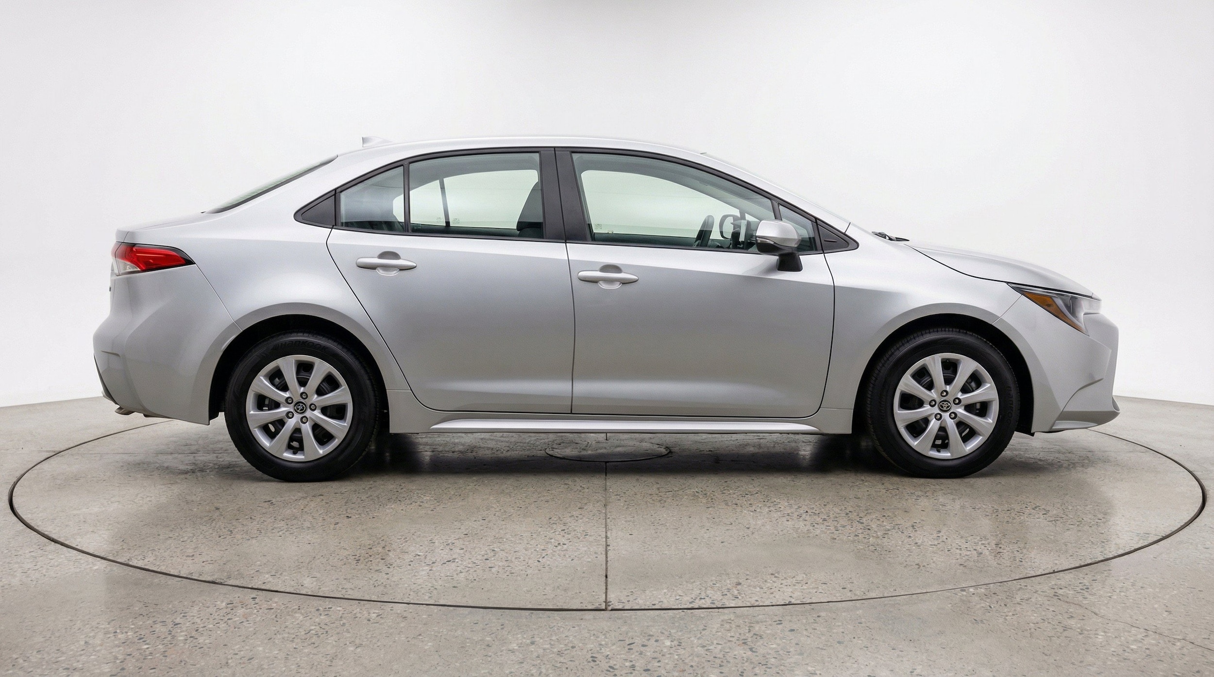 Thumbnail: 2025 Toyota Corolla - 11