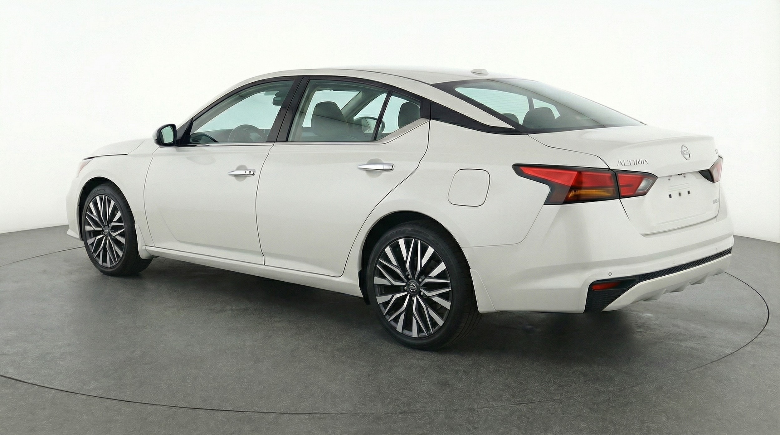 Thumbnail: 2025 Nissan Altima - 5