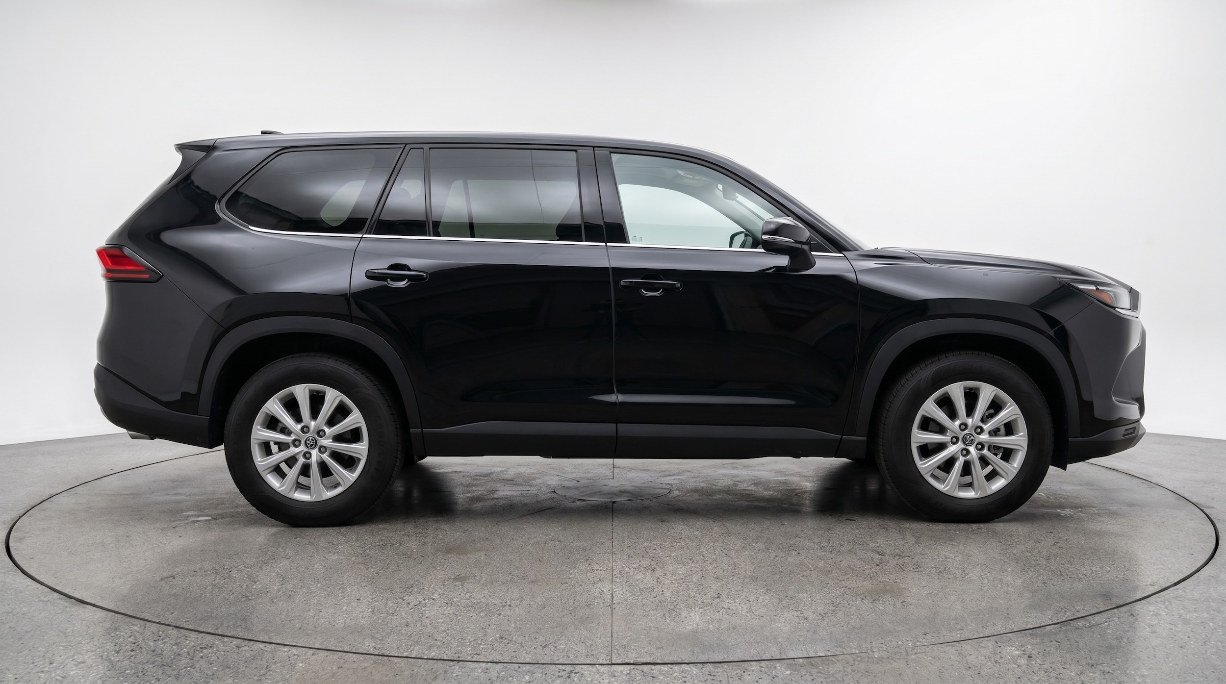 Thumbnail: 2025 Toyota Grand Highlander - 8
