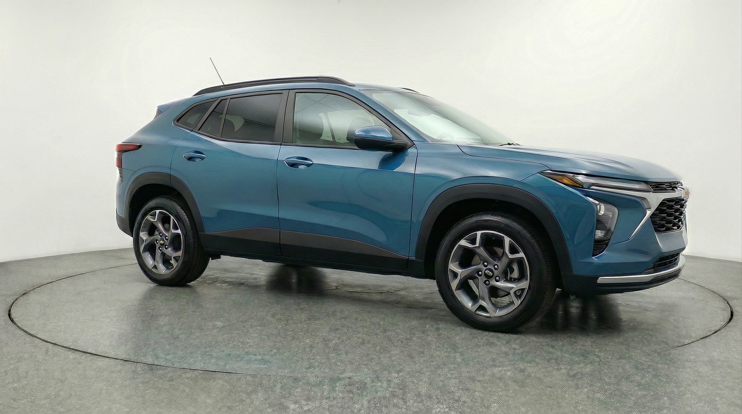 Thumbnail: 2025 Chevrolet Trax - 1