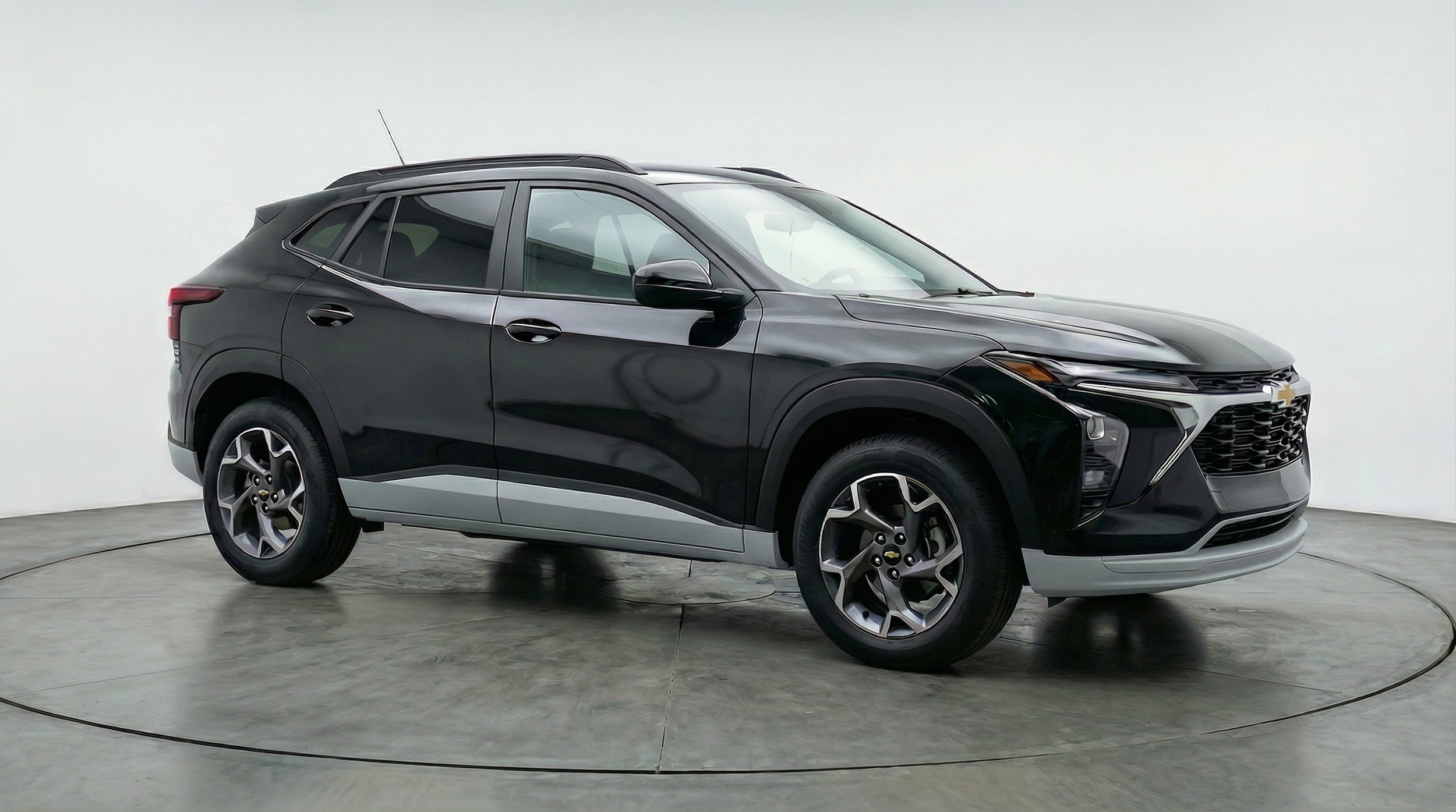 Thumbnail: 2025 Chevrolet Trax - 1