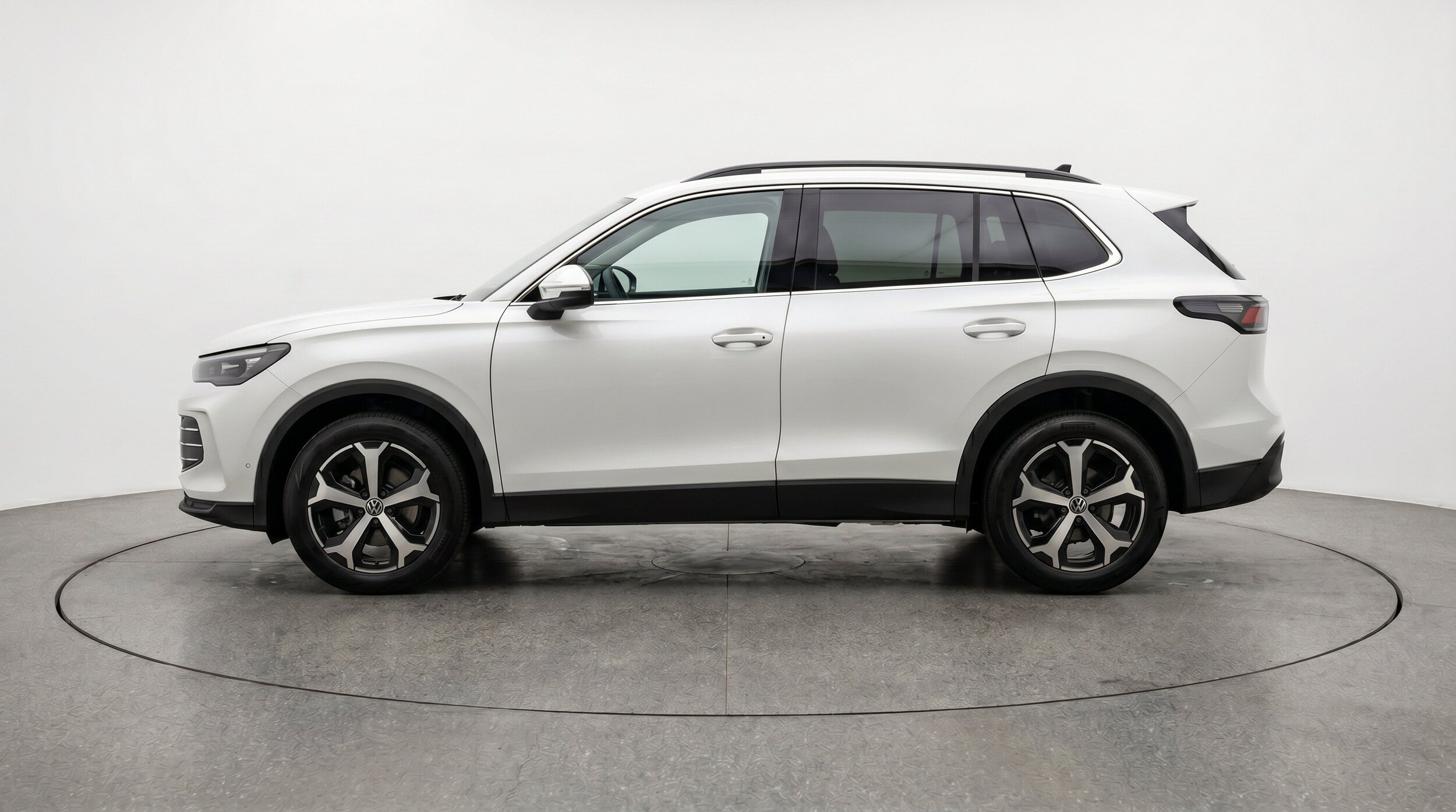 Thumbnail: 2026 Volkswagen Tiguan - 5