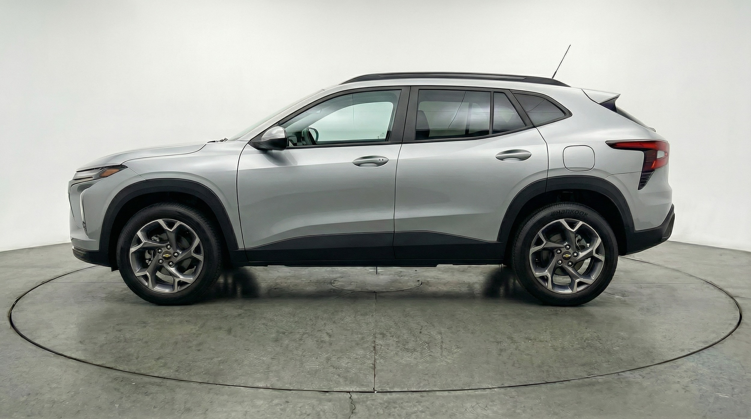 Thumbnail: 2025 Chevrolet Trax - 4