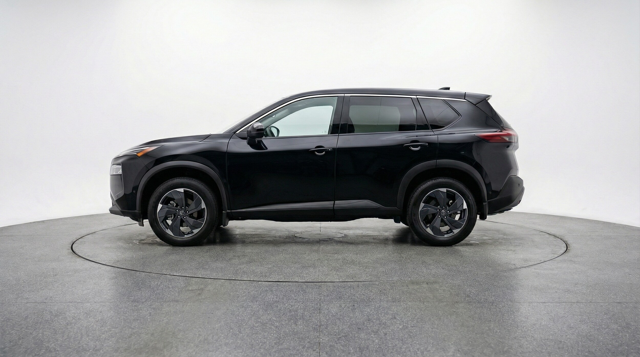 Thumbnail: 2025 Nissan Rogue - 4