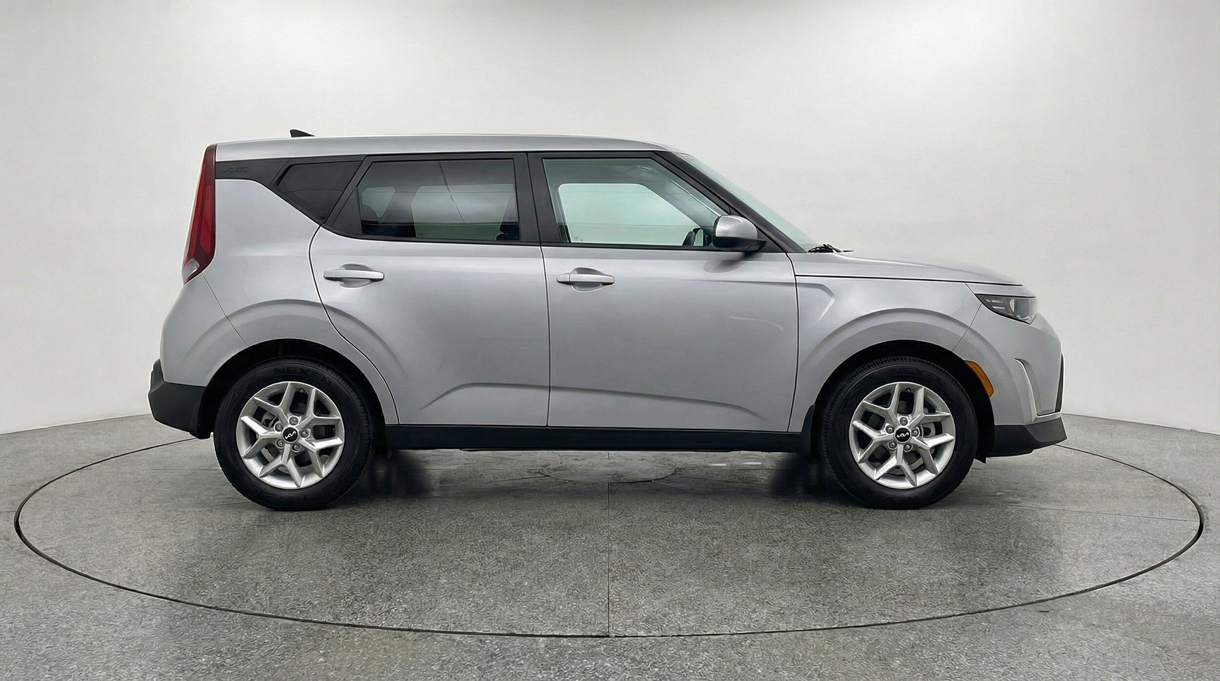 Thumbnail: 2025 Kia Soul - 11