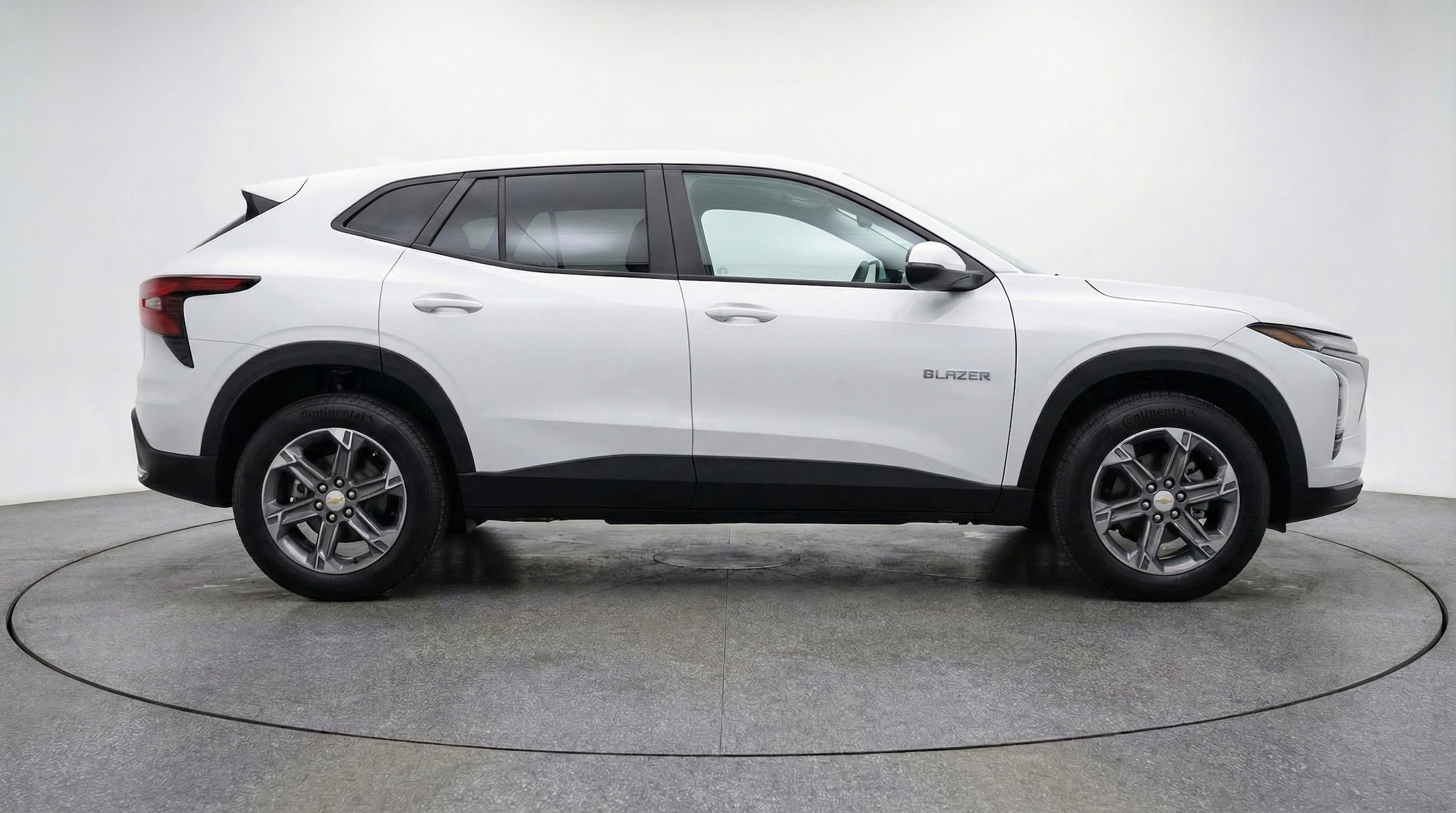 Thumbnail: 2025 Chevrolet Blazer - 8