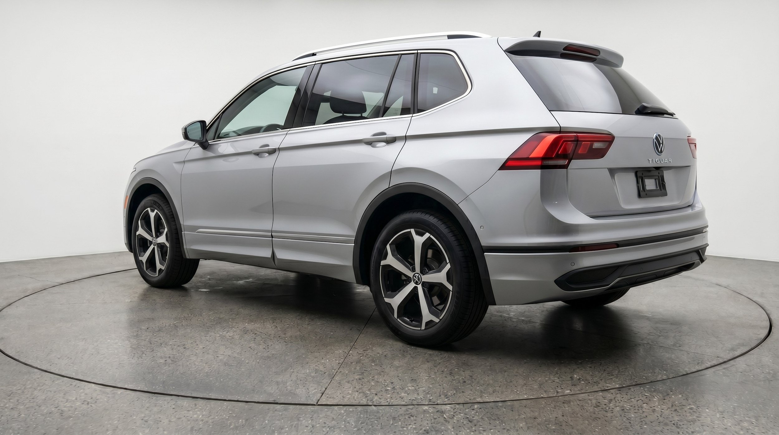 Thumbnail: 2026 Volkswagen Tiguan - 5