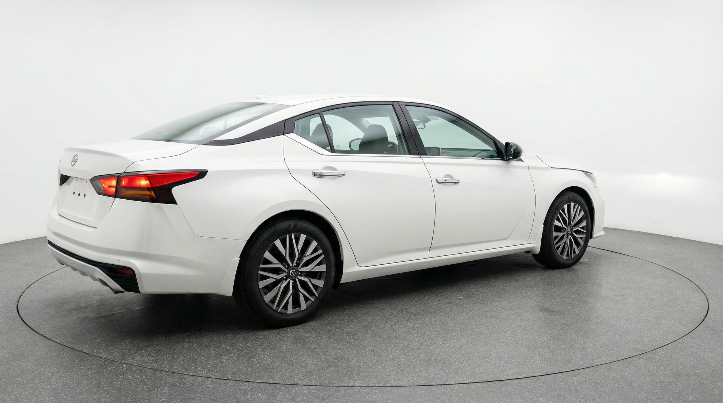 Thumbnail: 2025 Nissan Altima - 7