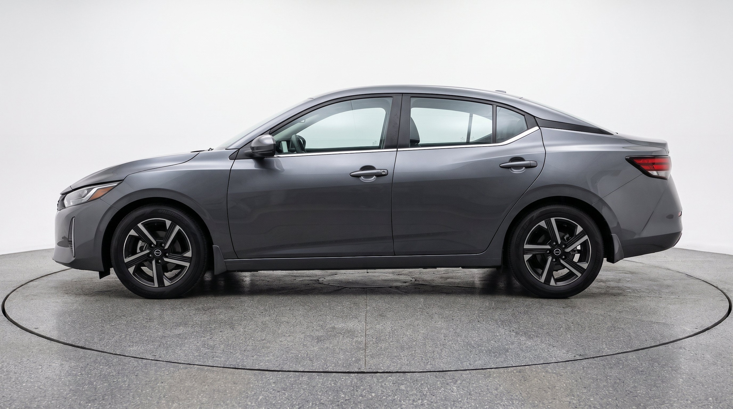 Thumbnail: 2025 Nissan Sentra - 5