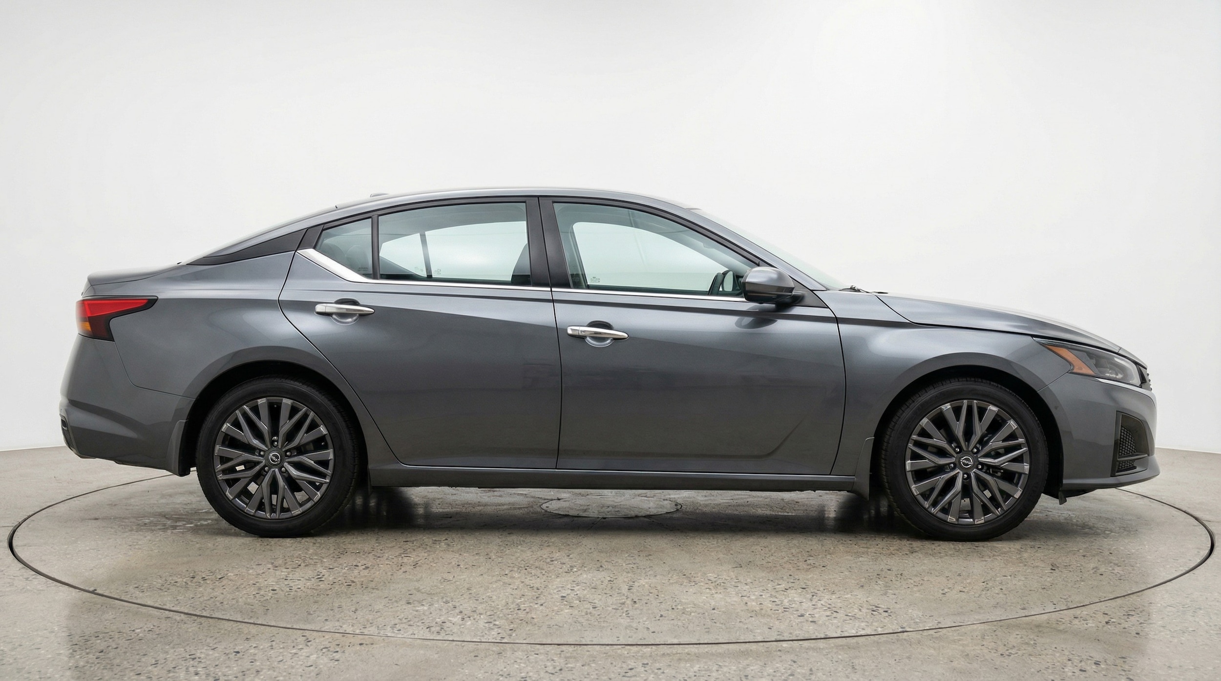 Thumbnail: 2025 Nissan Altima - 8