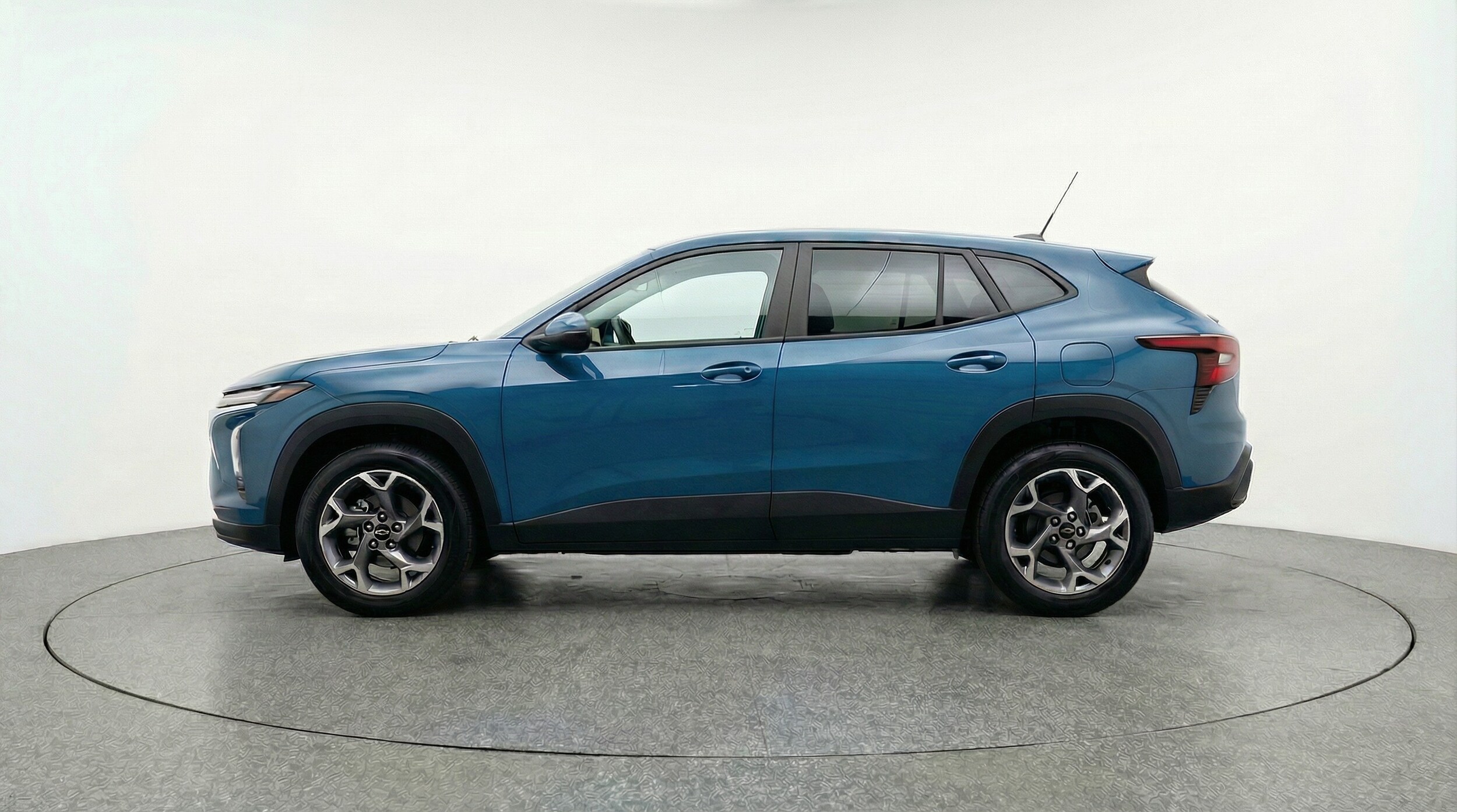 Thumbnail: 2025 Chevrolet Trax - 4