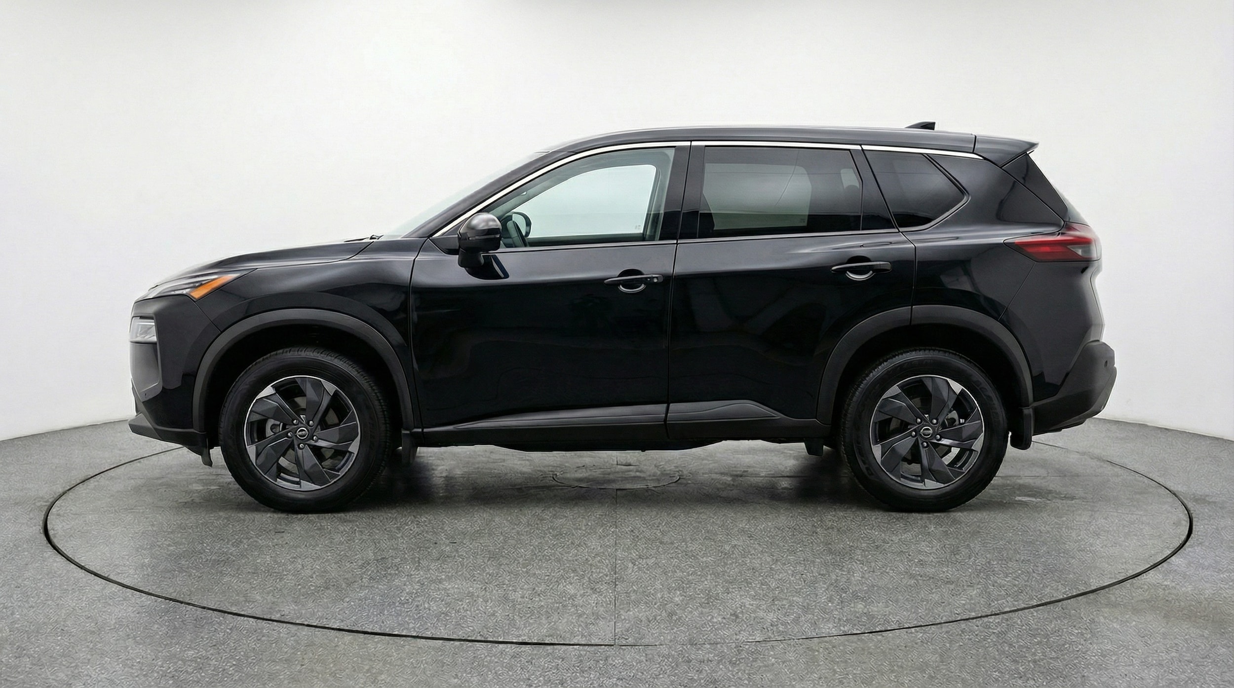 Thumbnail: 2025 Nissan Rogue - 4