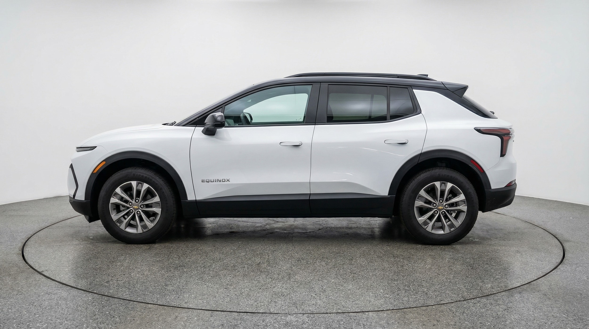 Thumbnail: 2025 Chevrolet Equinox - 4