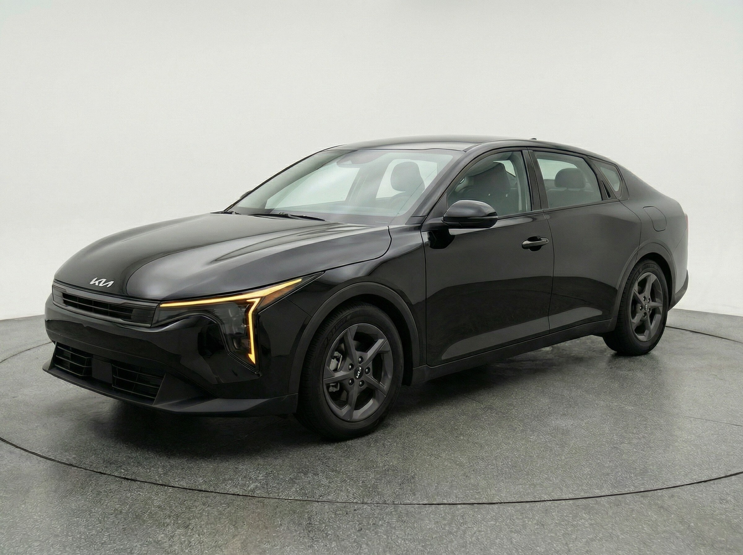 Thumbnail: 2025 Kia K4 - 3