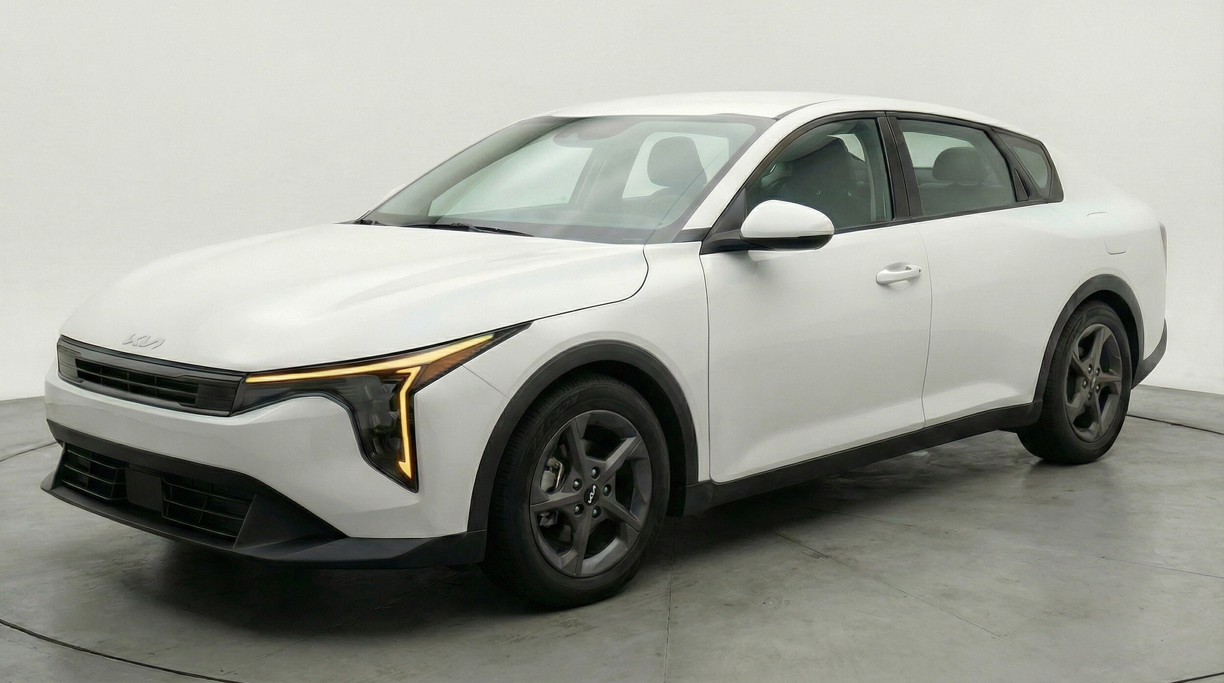 Thumbnail: 2025 Kia K4 - 3