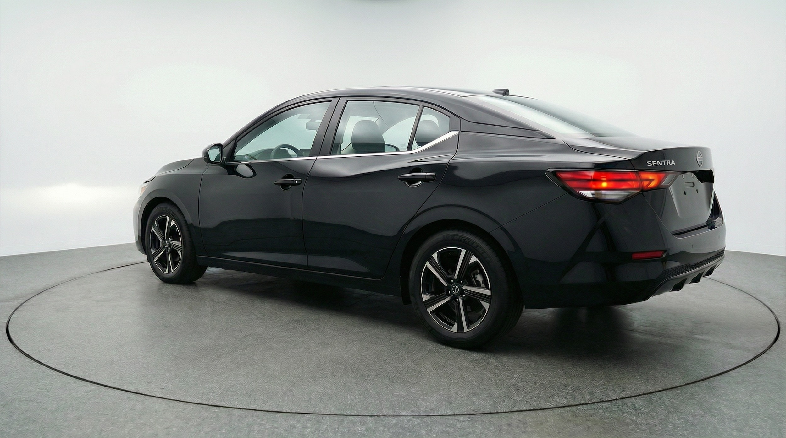Thumbnail: 2025 Nissan Sentra - 5