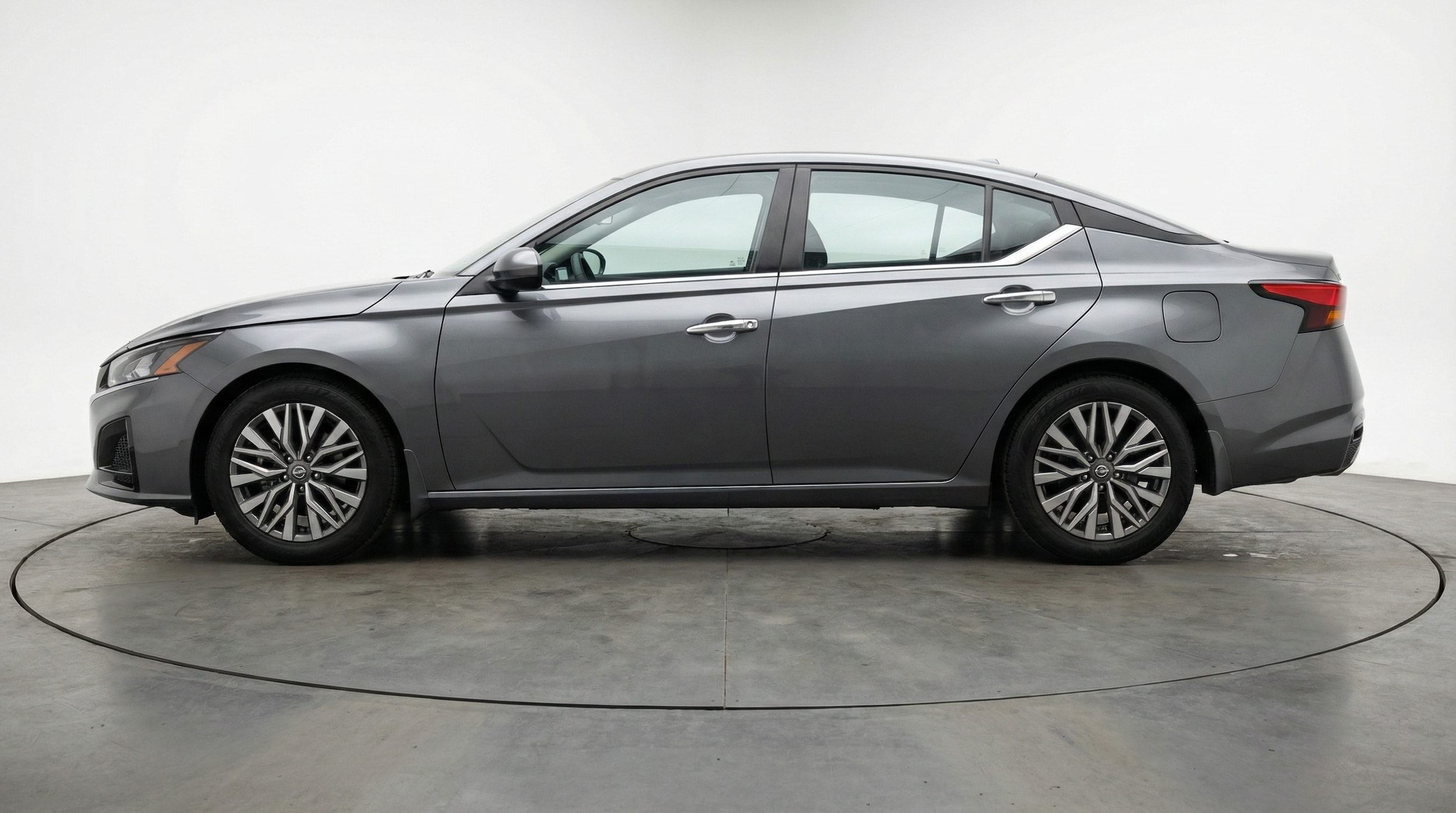 Thumbnail: 2025 Nissan Altima - 4