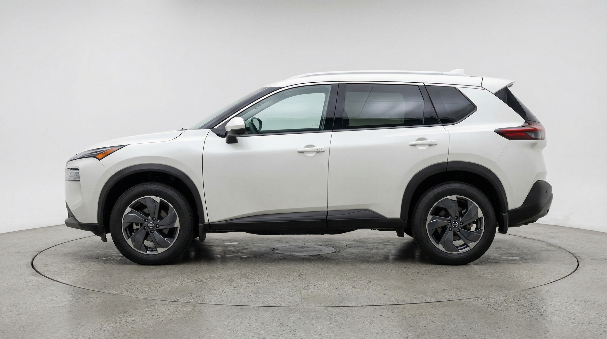 Thumbnail: 2025 Nissan Rogue - 4