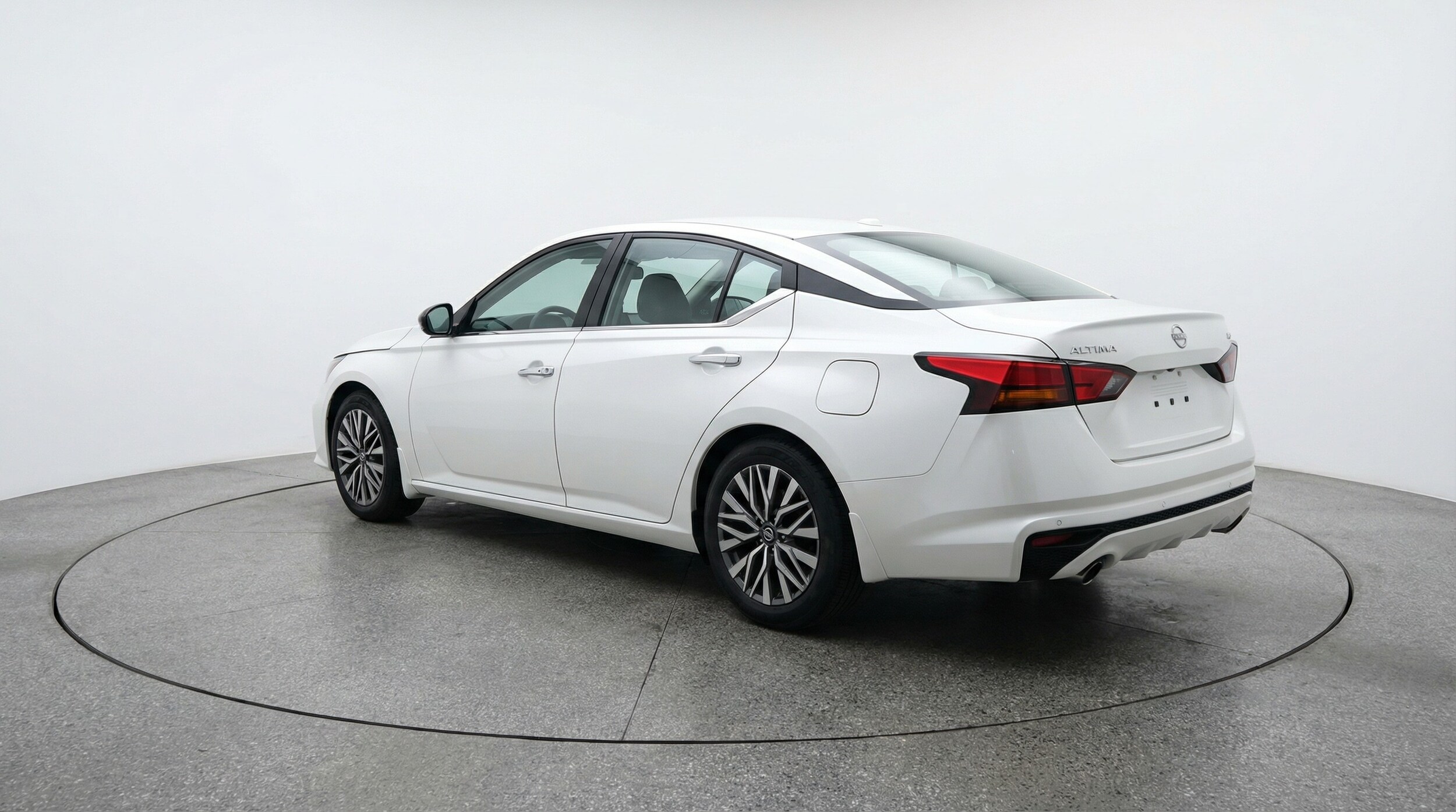 Thumbnail: 2025 Nissan Altima - 5