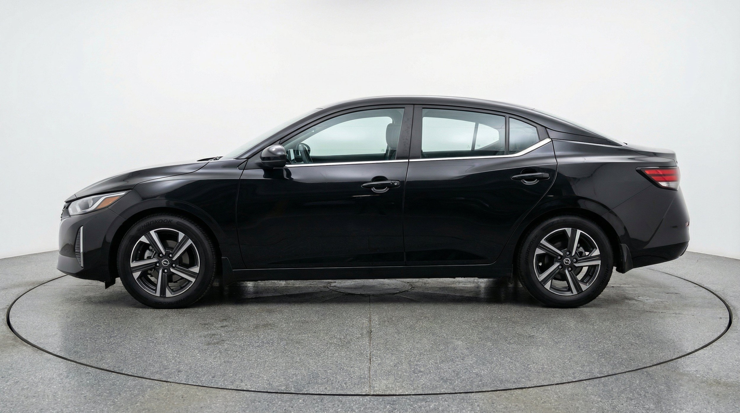 Thumbnail: 2025 Nissan Sentra - 5