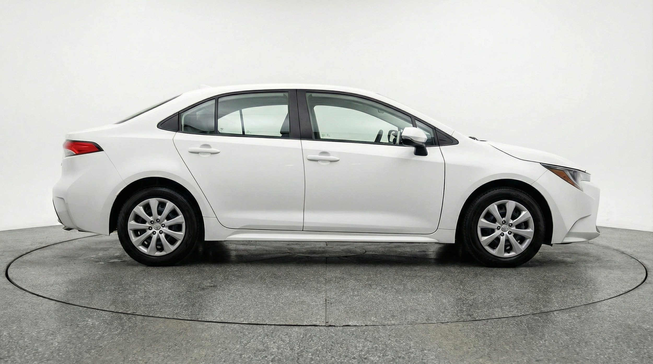 Thumbnail: 2025 Toyota Corolla - 8