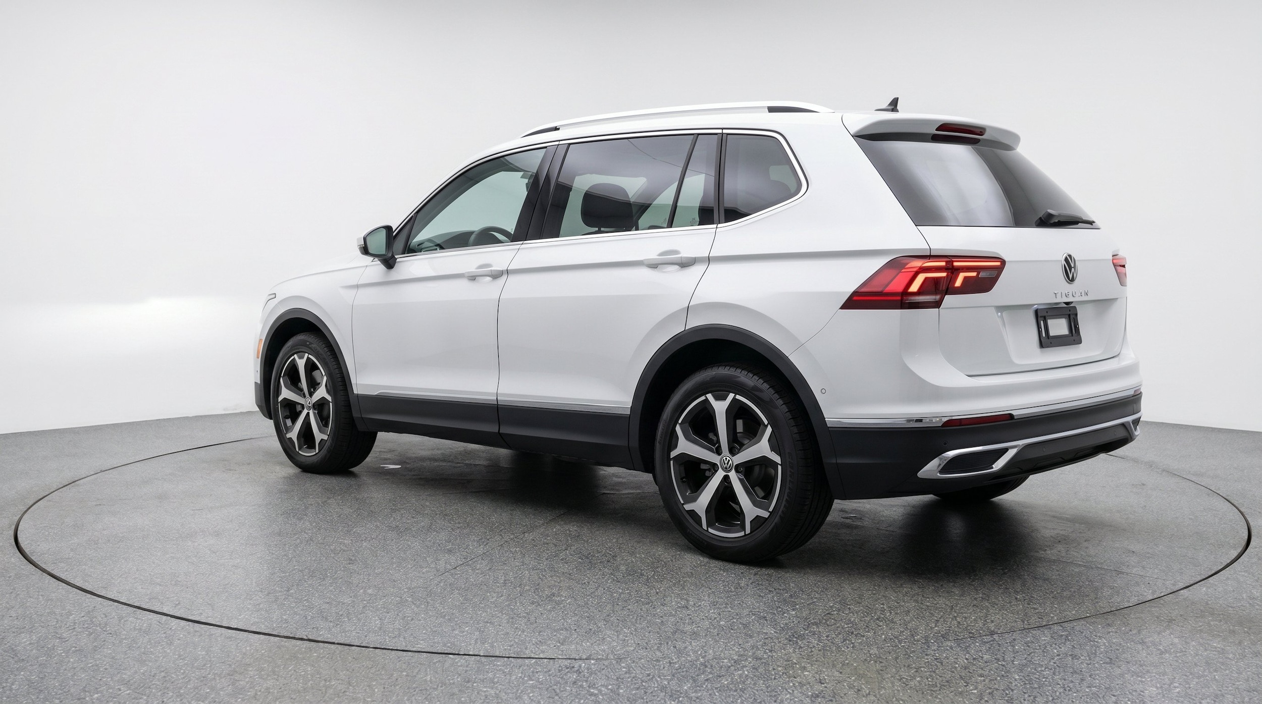 Thumbnail: 2026 Volkswagen Tiguan - 6