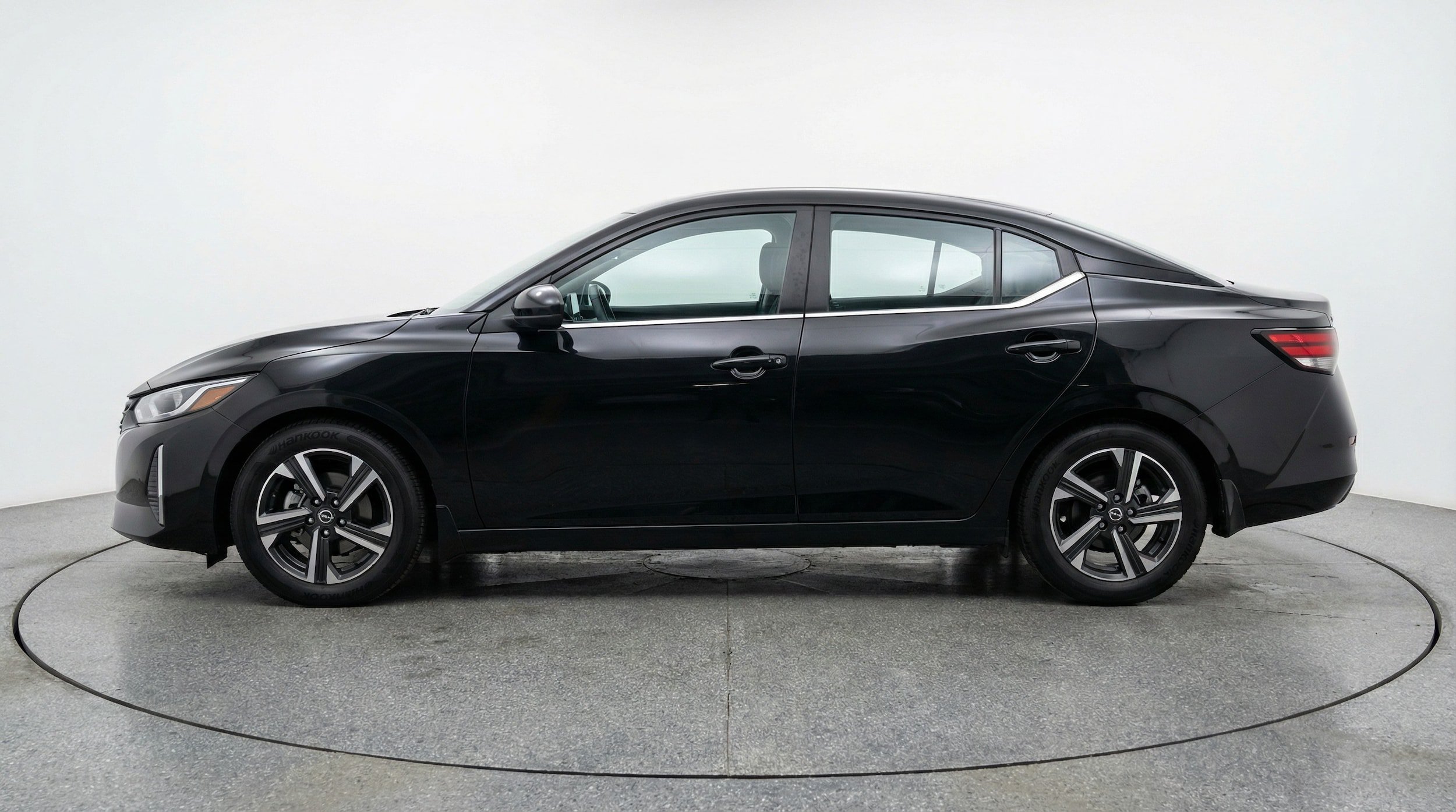 Thumbnail: 2025 Nissan Sentra - 4