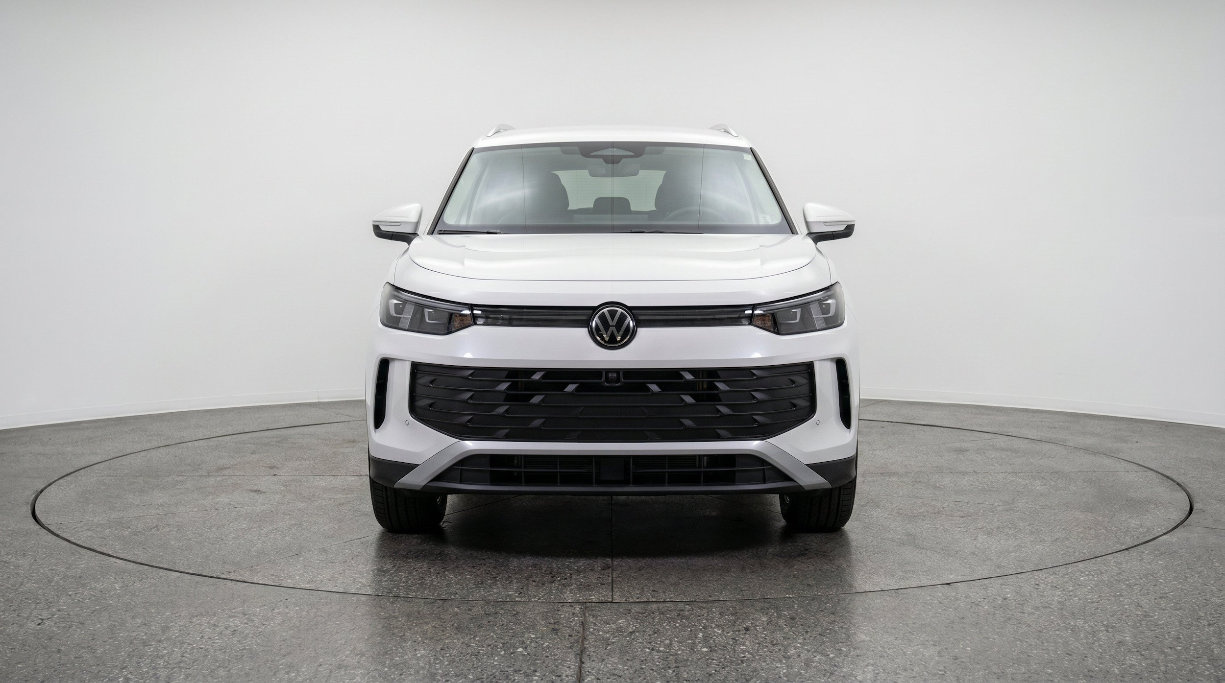 Thumbnail: 2026 Volkswagen Tiguan - 2