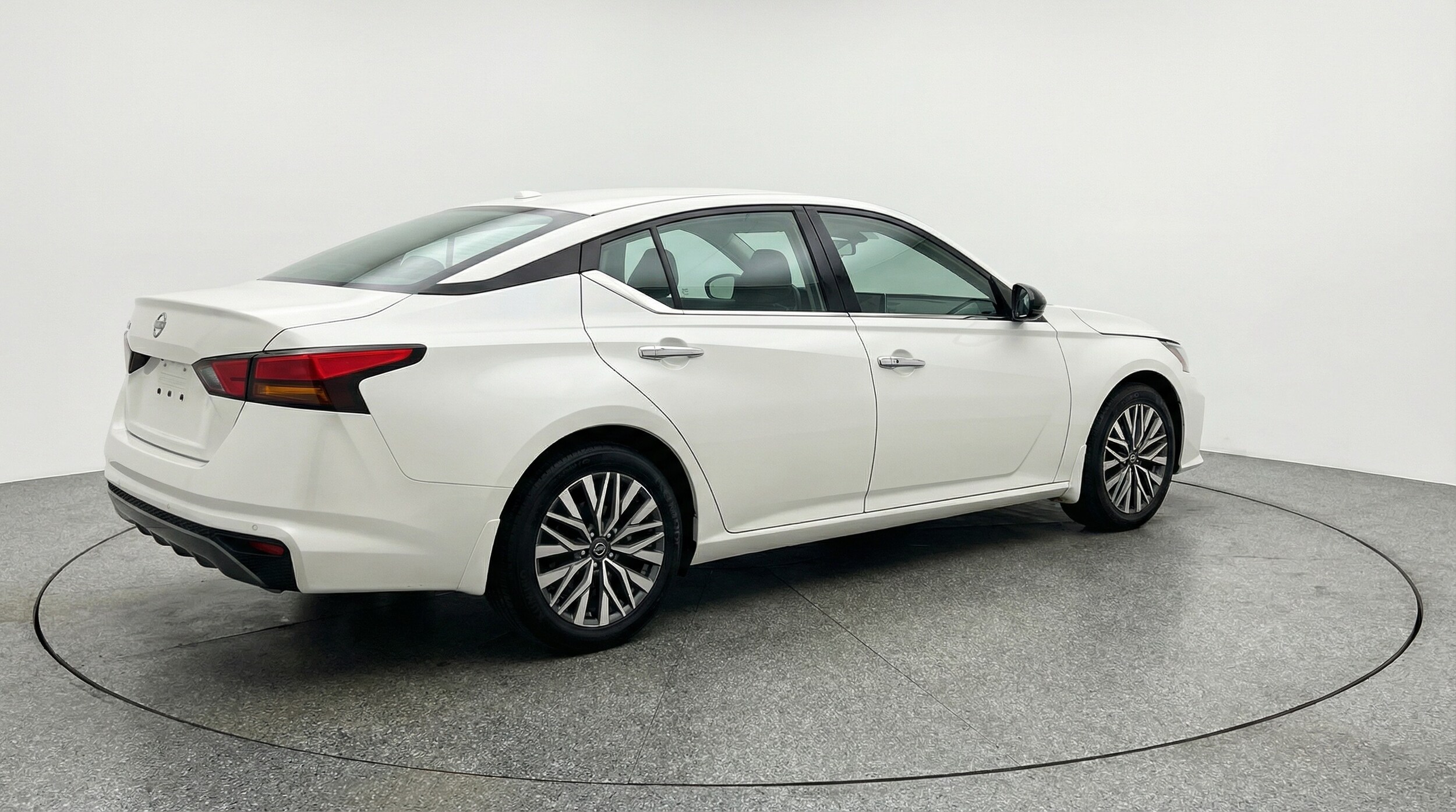 Thumbnail: 2025 Nissan Altima - 7