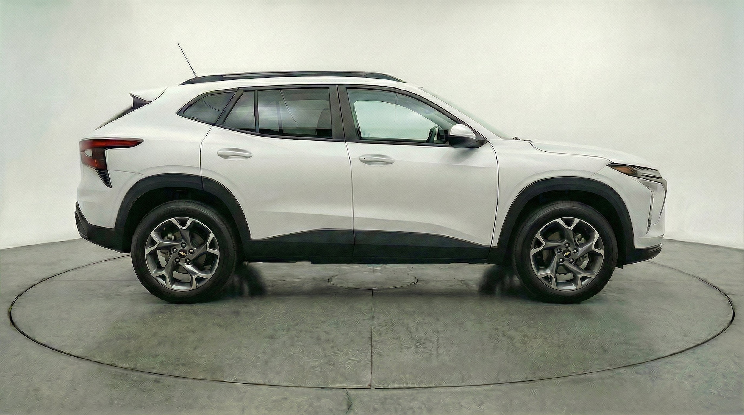 Thumbnail: 2025 Chevrolet Trax - 11