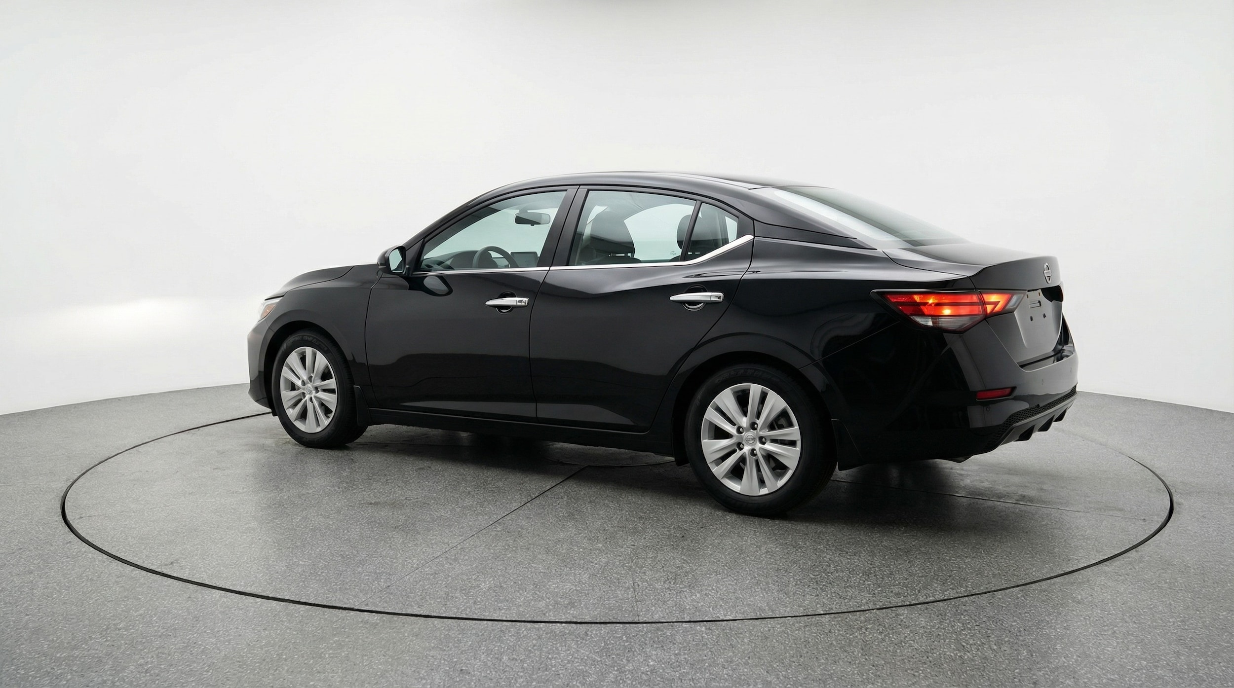 Thumbnail: 2025 Nissan Sentra - 5