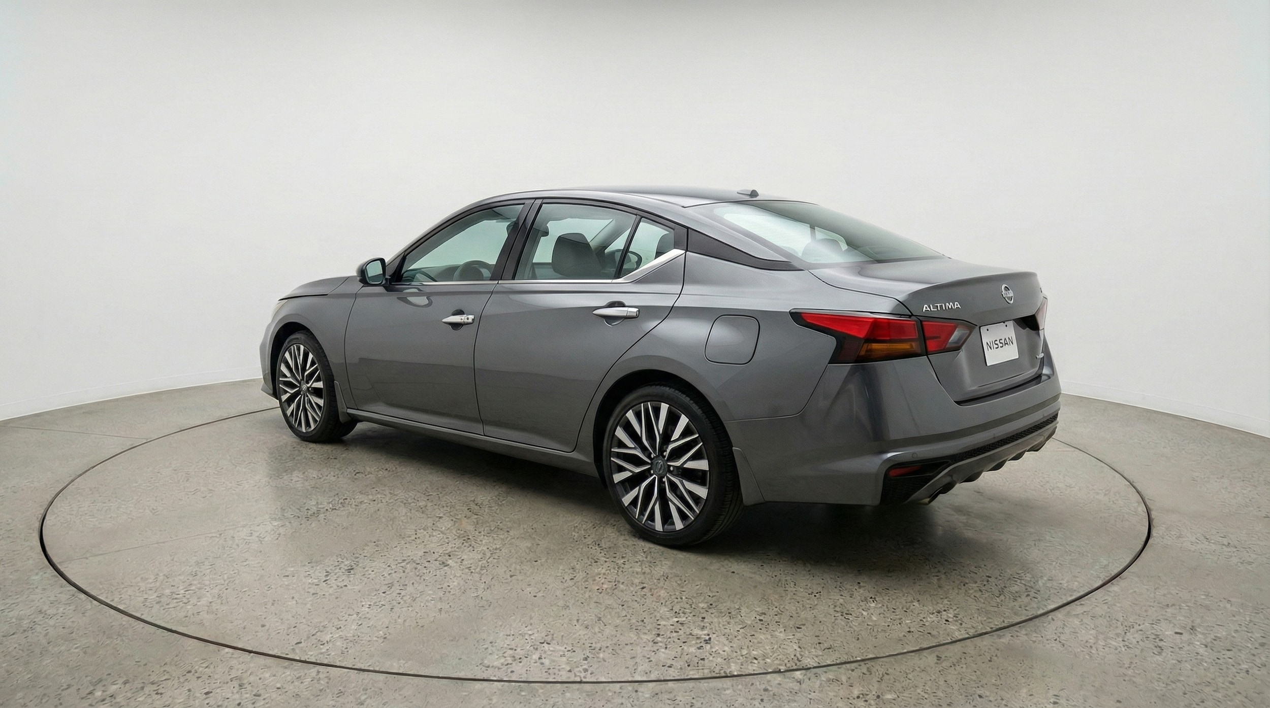 Thumbnail: 2025 Nissan Altima - 5