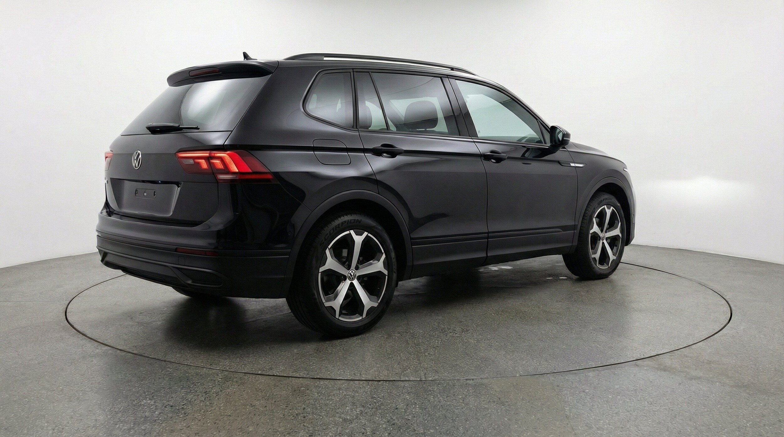 Thumbnail: 2026 Volkswagen Tiguan - 9