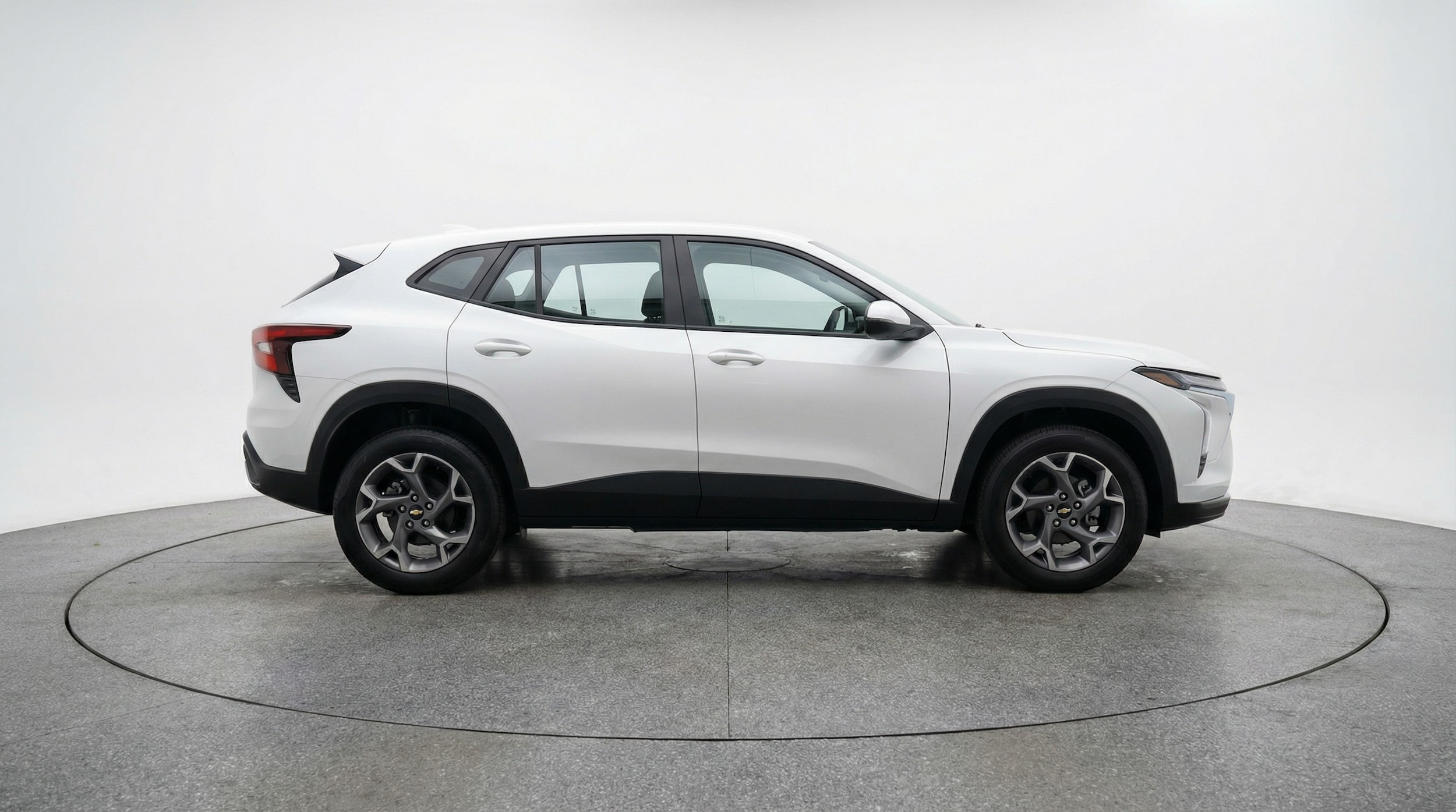 Thumbnail: 2025 Chevrolet Trax - 8