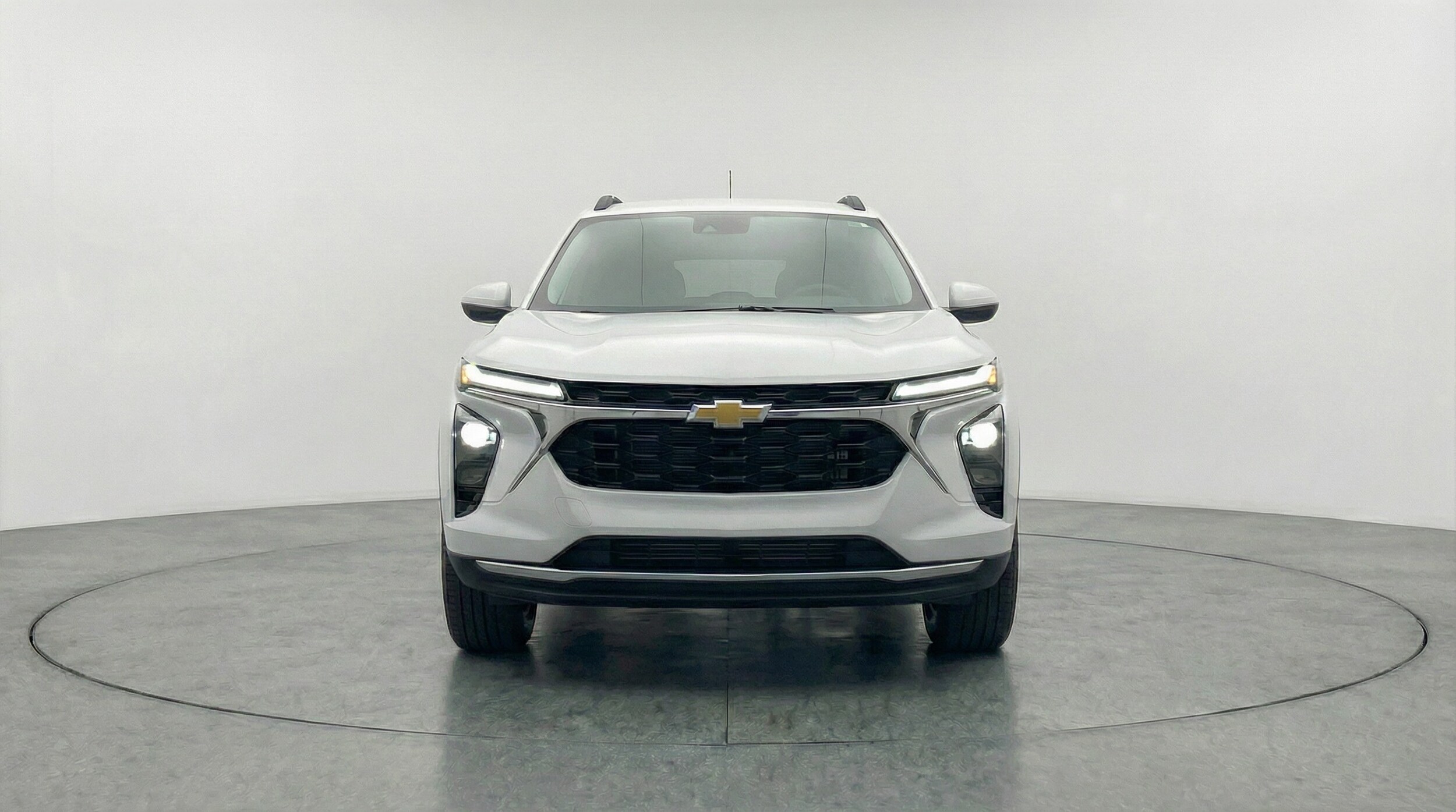 Thumbnail: 2025 Chevrolet Trax - 2
