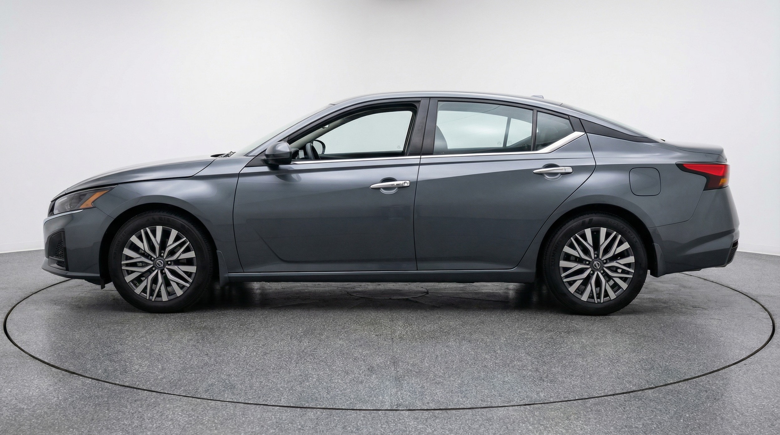 Thumbnail: 2025 Nissan Altima - 4