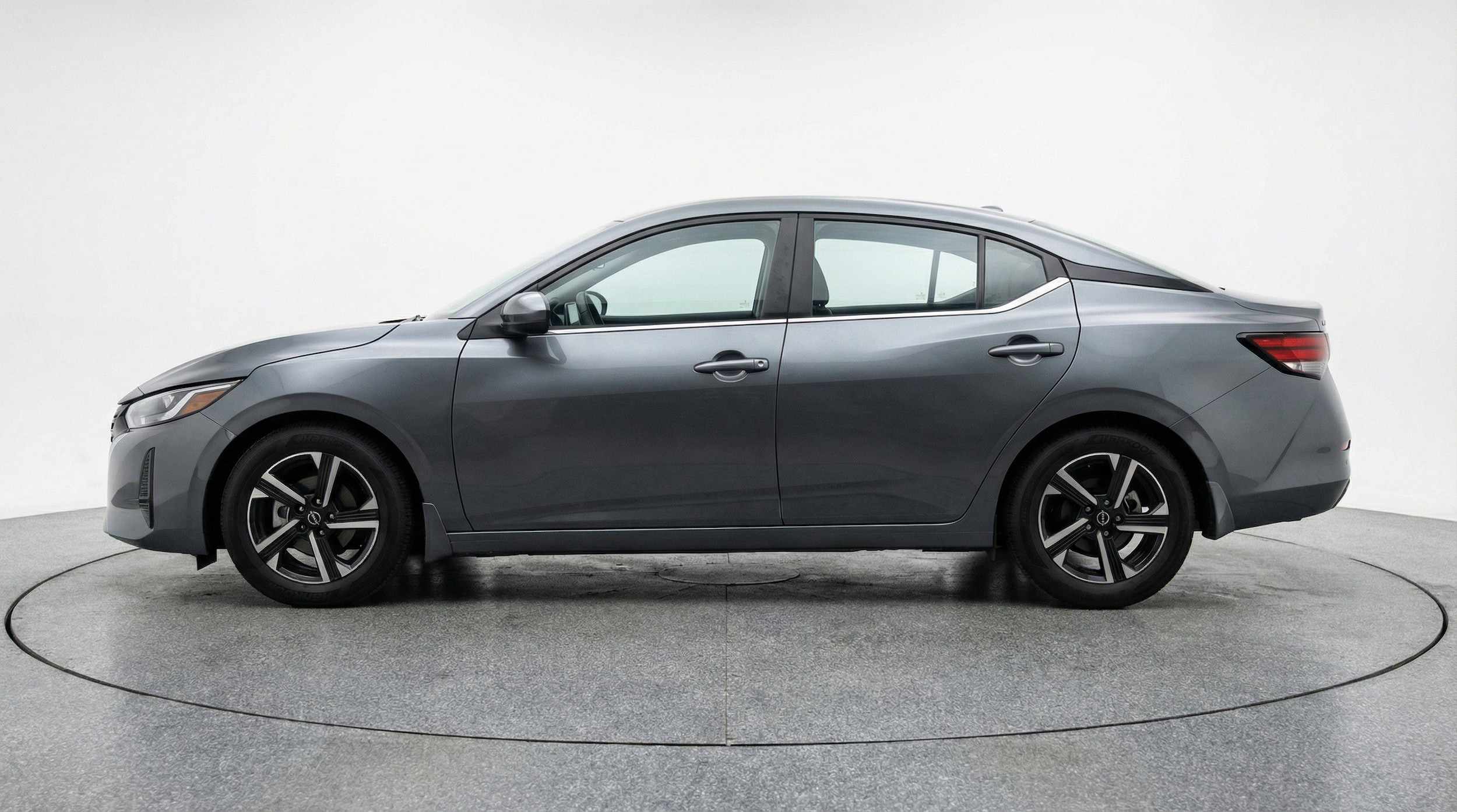 Thumbnail: 2025 Nissan Sentra - 5