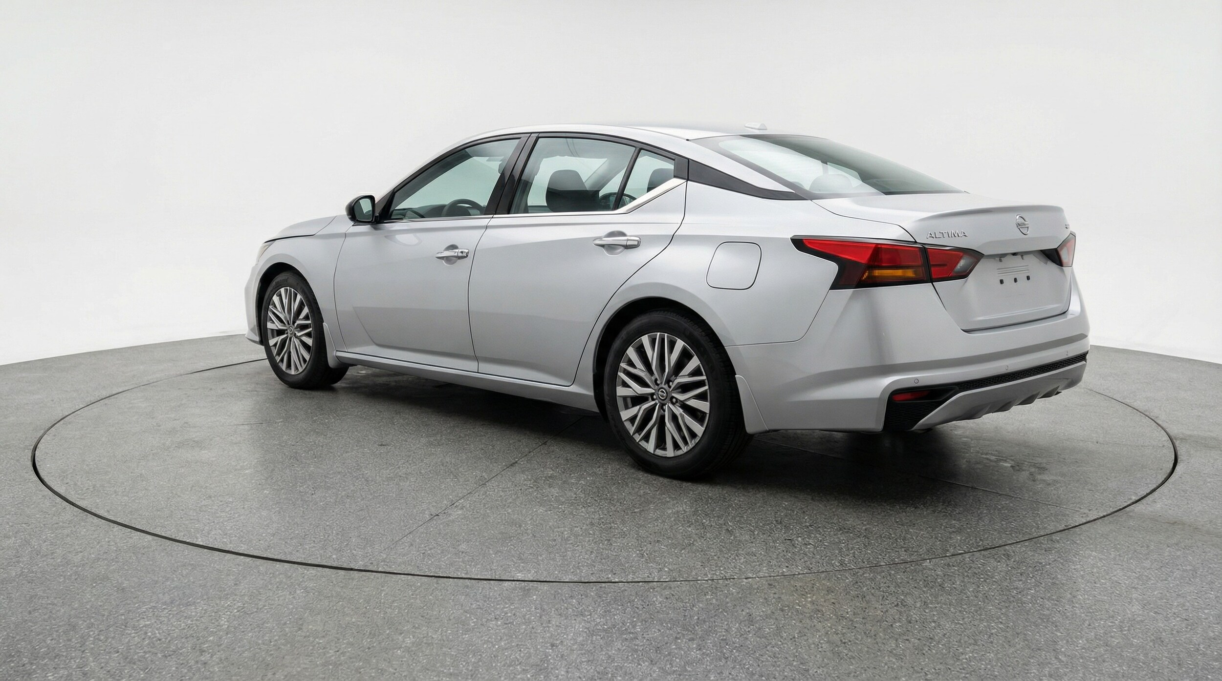 Thumbnail: 2025 Nissan Altima - 5