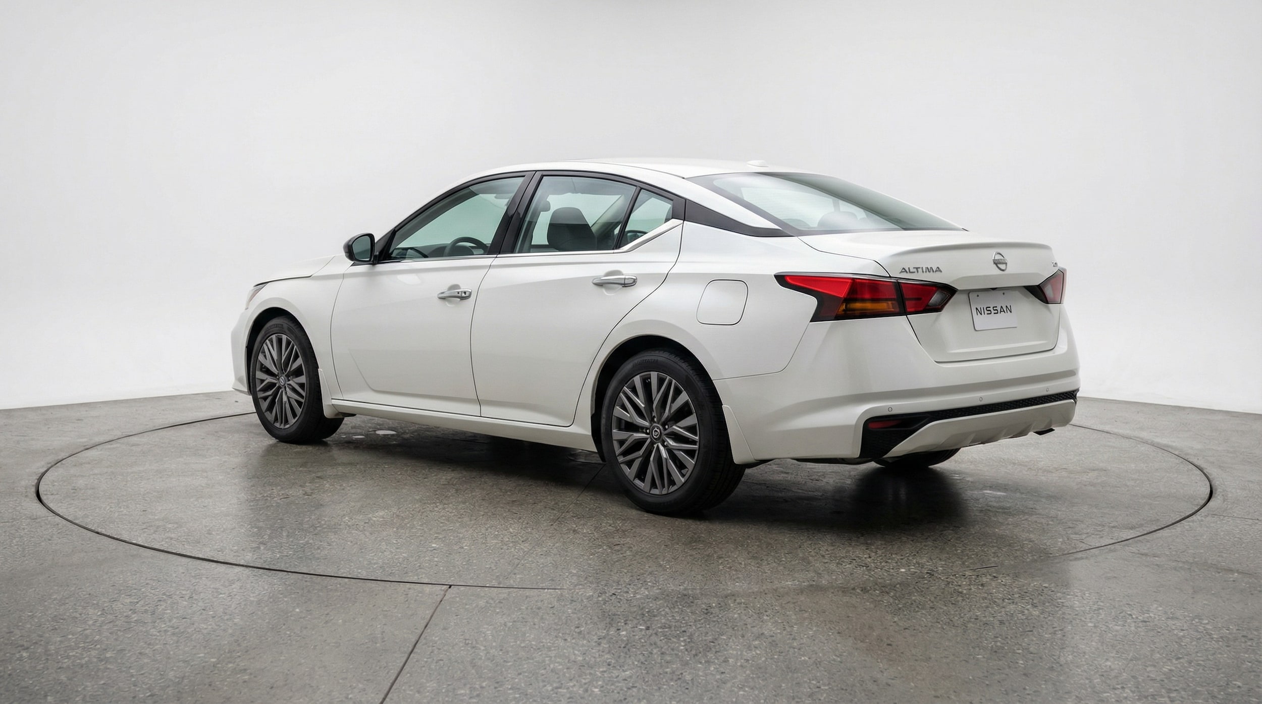 Thumbnail: 2025 Nissan Altima - 5