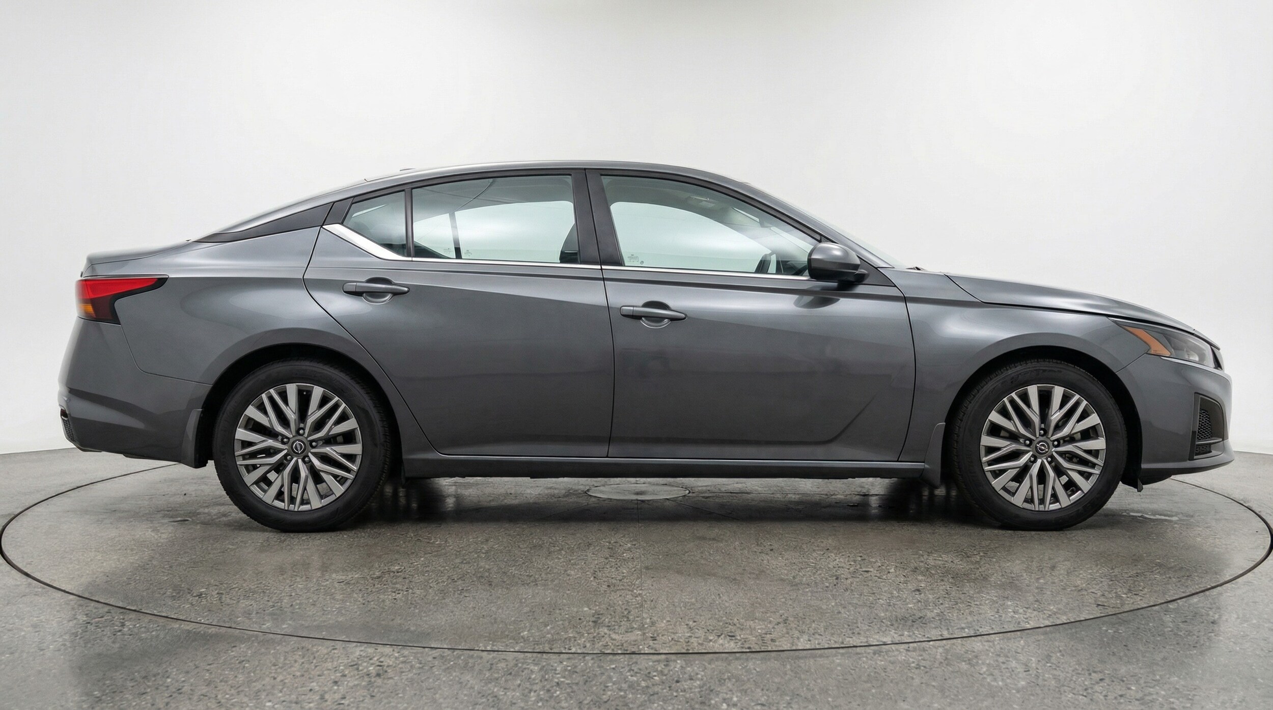 Thumbnail: 2025 Nissan Altima - 8