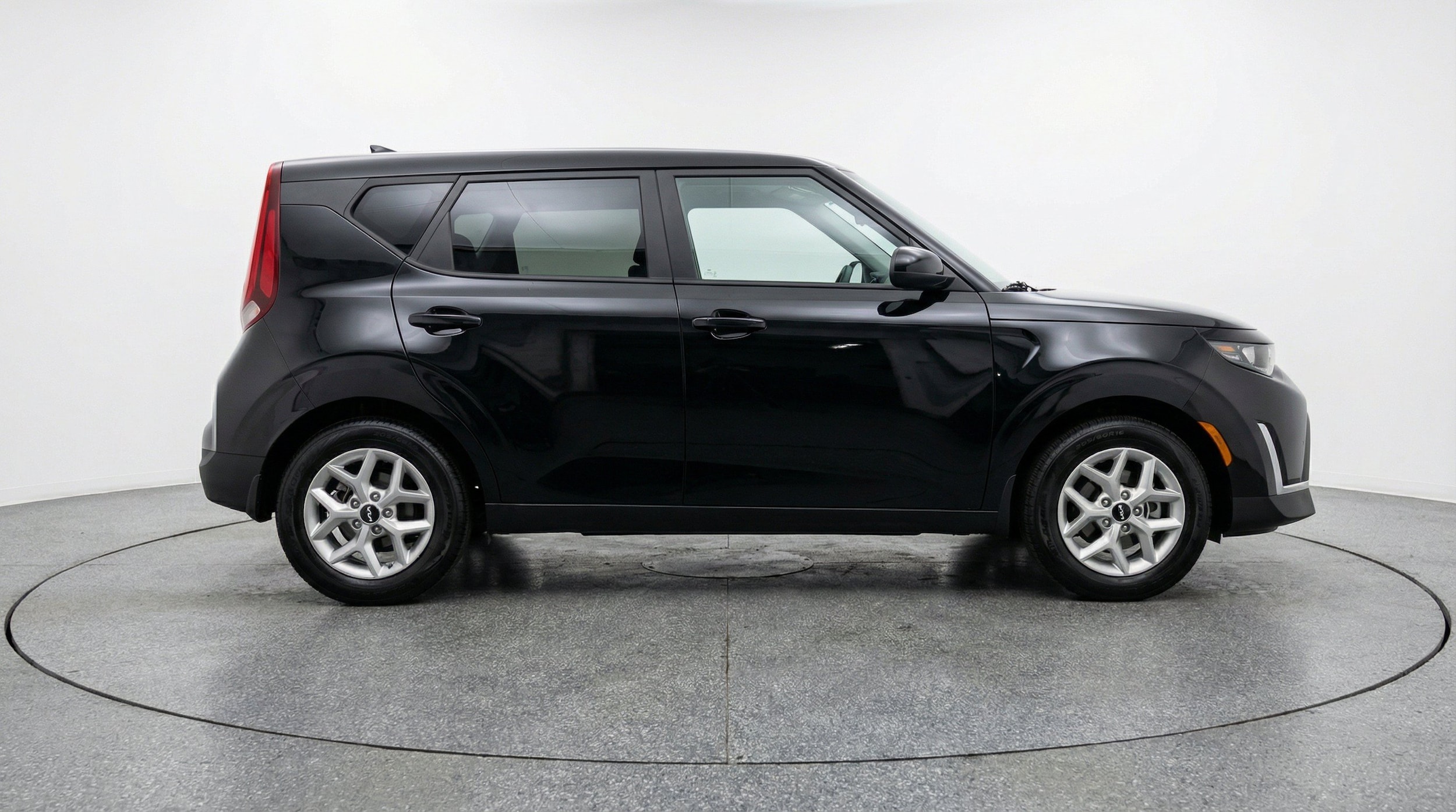 Thumbnail: 2025 Kia Soul - 11