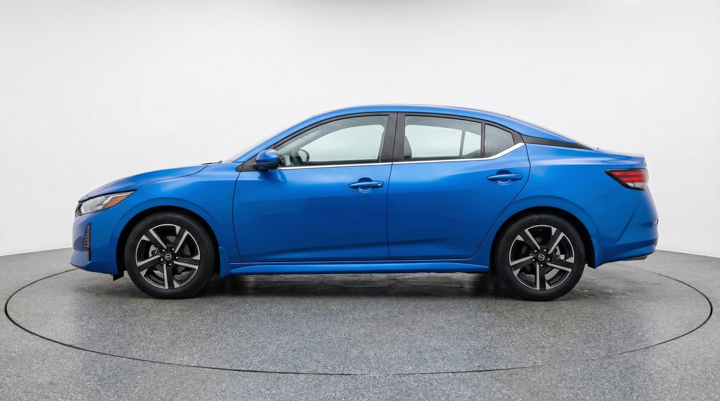 Thumbnail: 2025 Nissan Sentra - 5