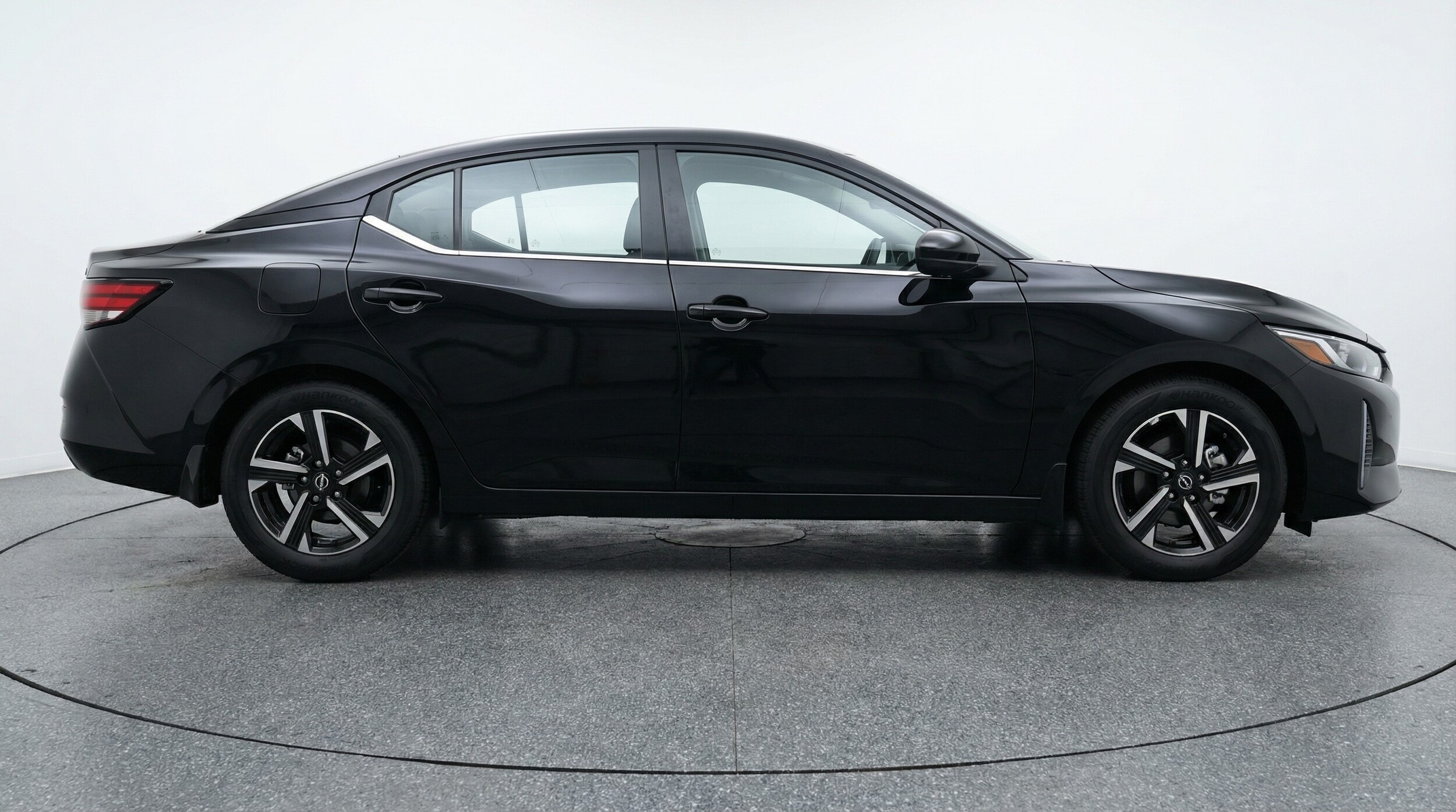 Thumbnail: 2025 Nissan Sentra - 8