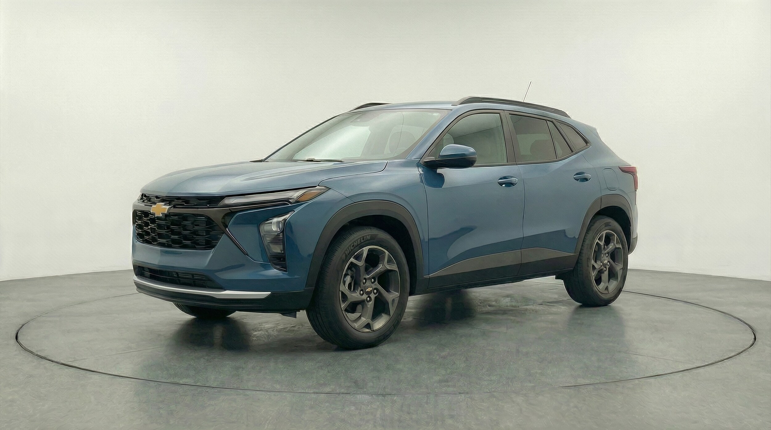 Thumbnail: 2025 Chevrolet Trax - 3