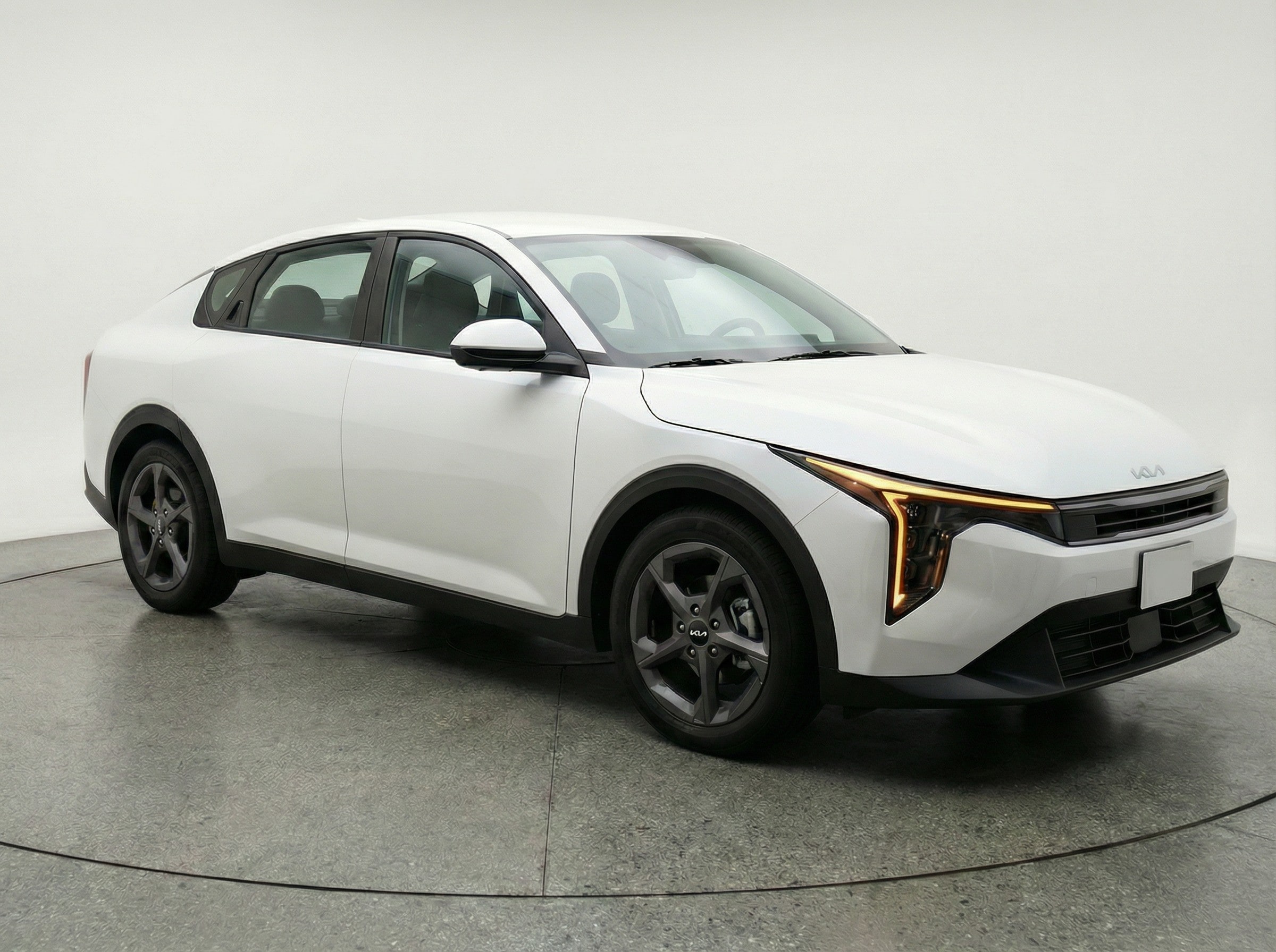 Thumbnail: 2025 Kia K4 - 1