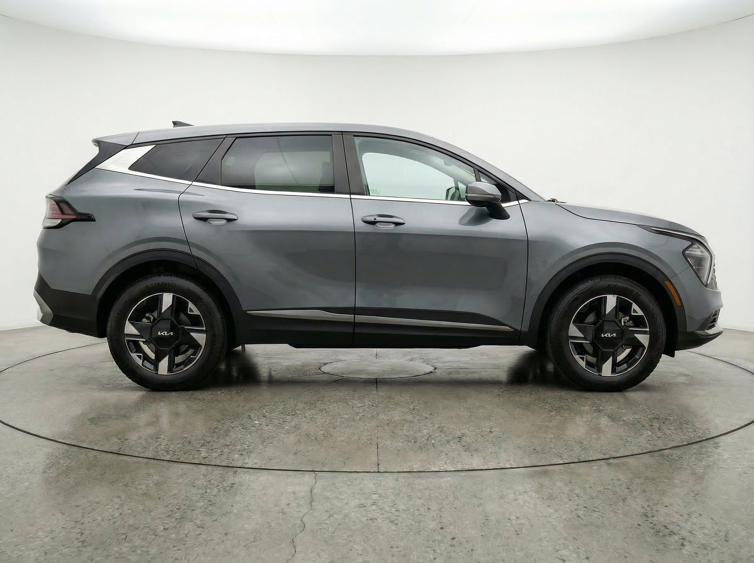 Thumbnail: 2026 Kia Sportage - 10