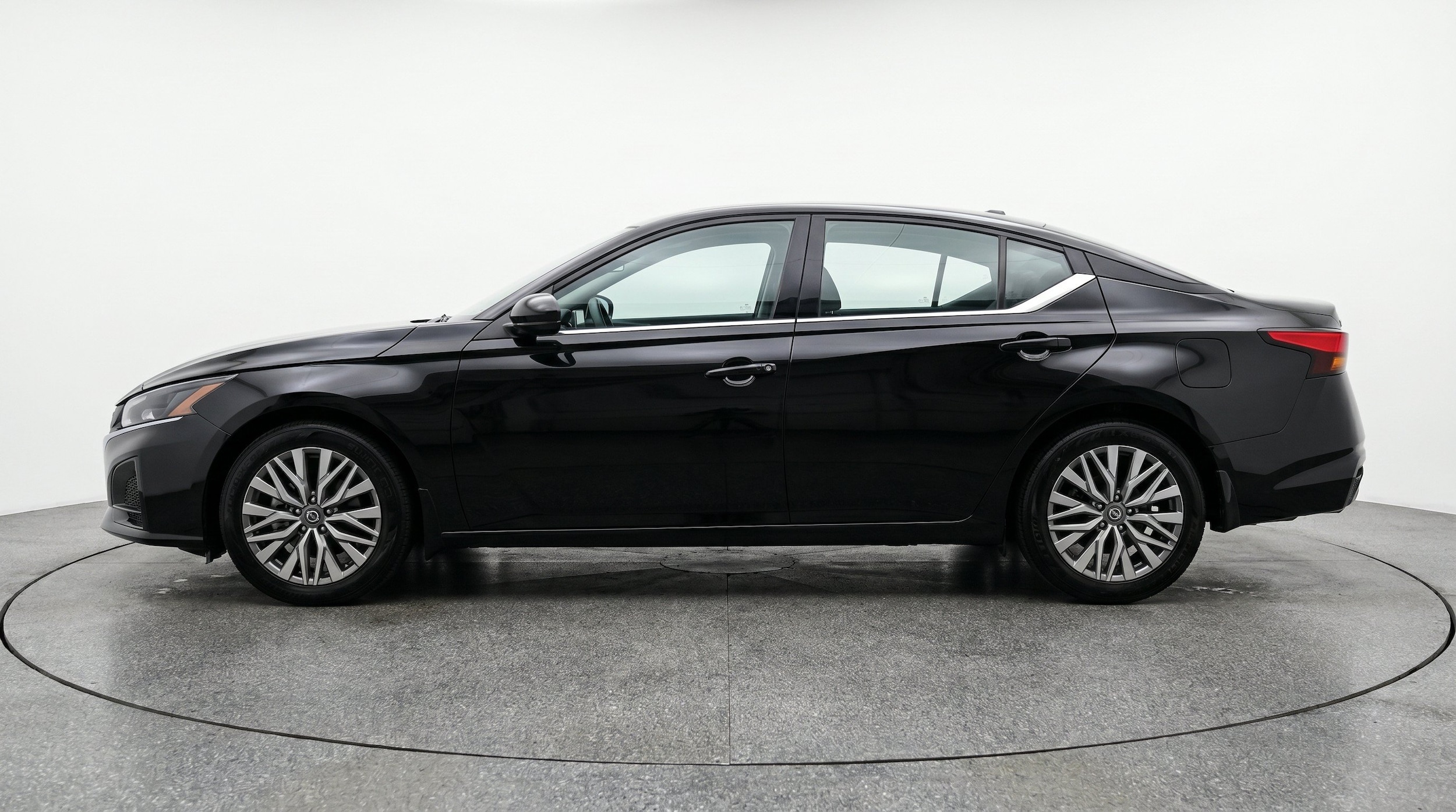 Thumbnail: 2026 Nissan Altima - 5