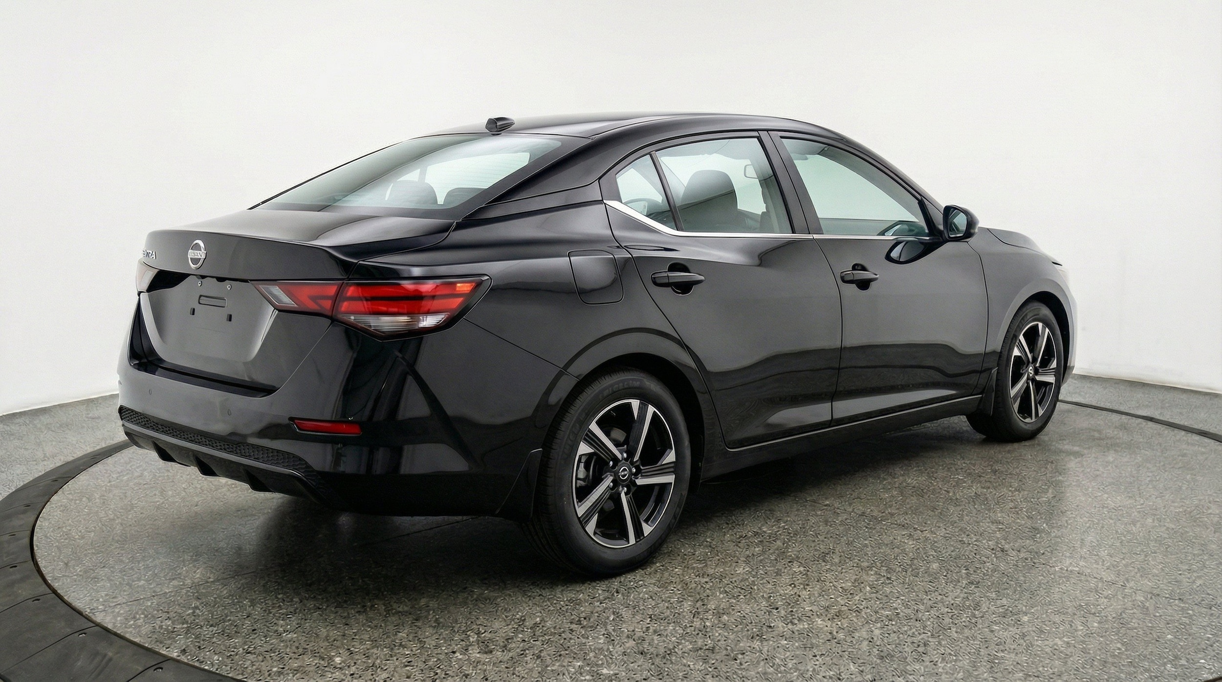 Thumbnail: 2025 Nissan Sentra - 9