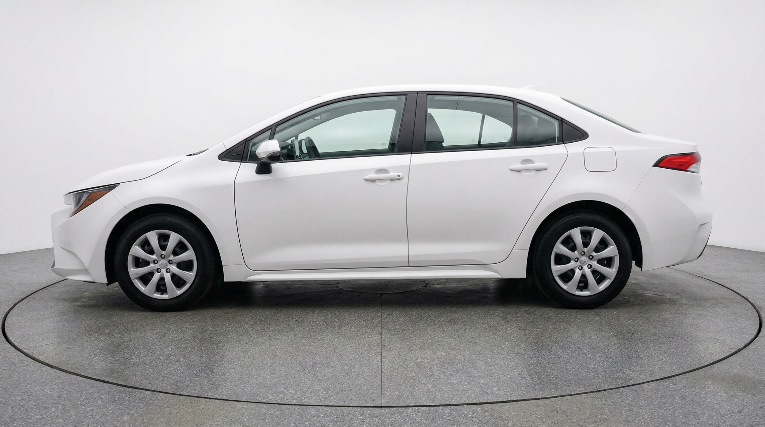 Thumbnail: 2025 Toyota Corolla - 4