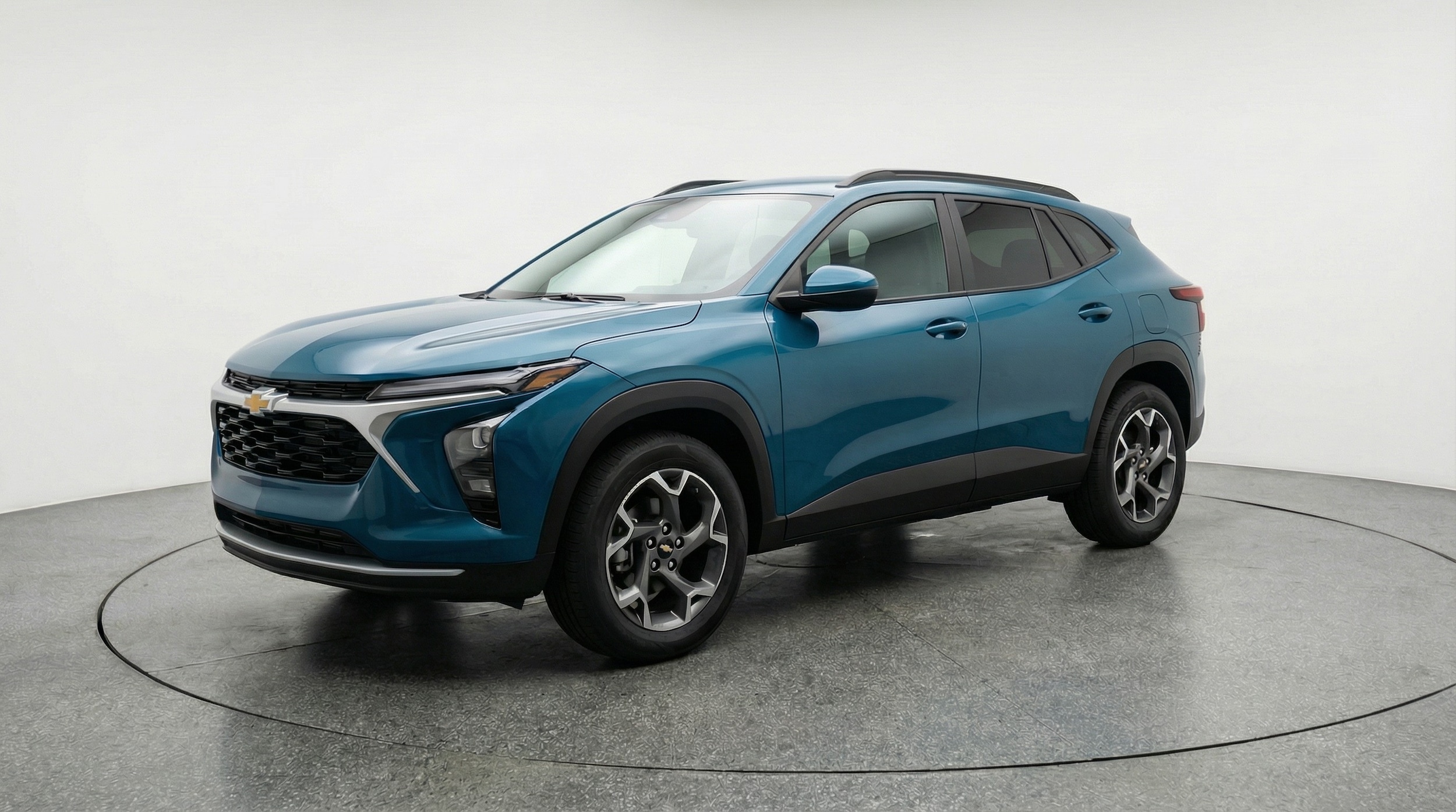 Thumbnail: 2025 Chevrolet Trax - 3